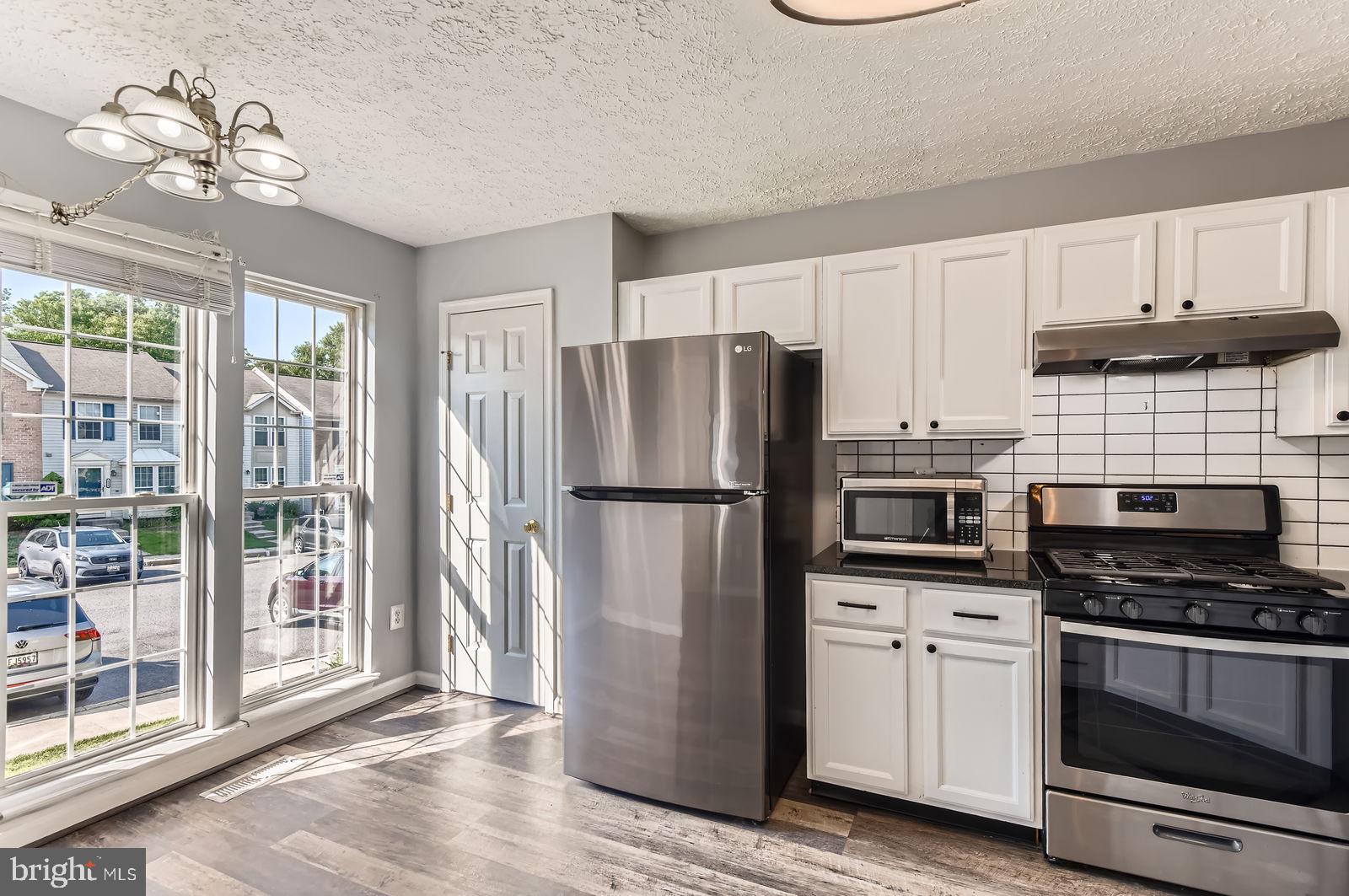 BRIGHT OAKS - Residential