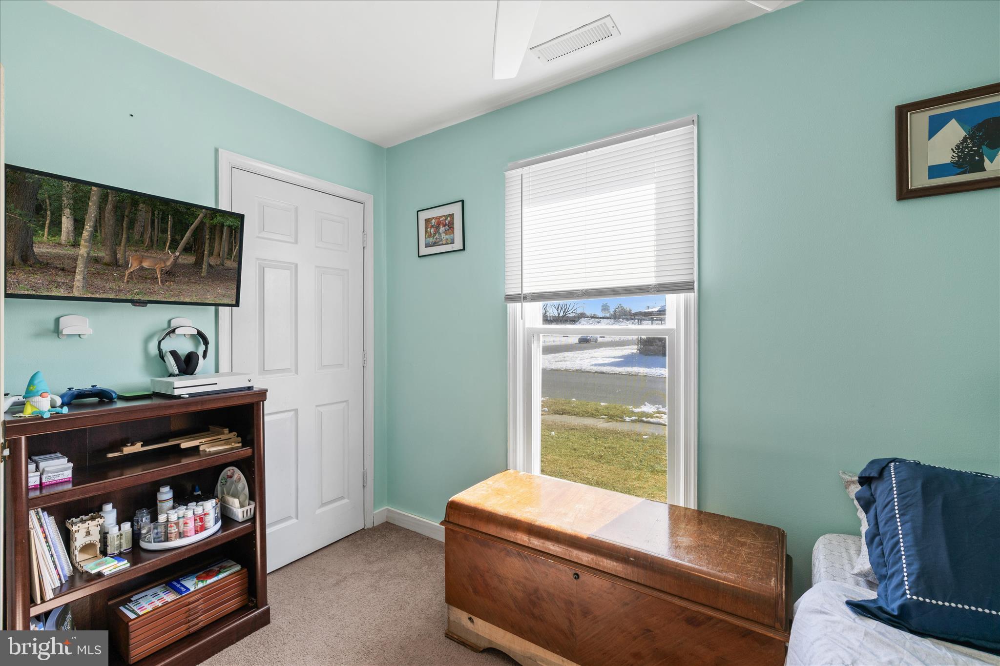 WOODSIDE MANOR - Residential