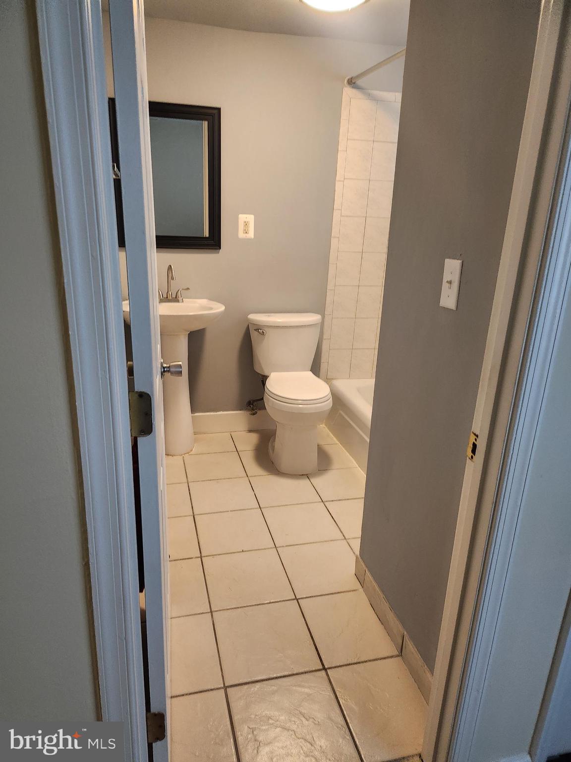 FRENCHMANS CREEK - Residential Lease