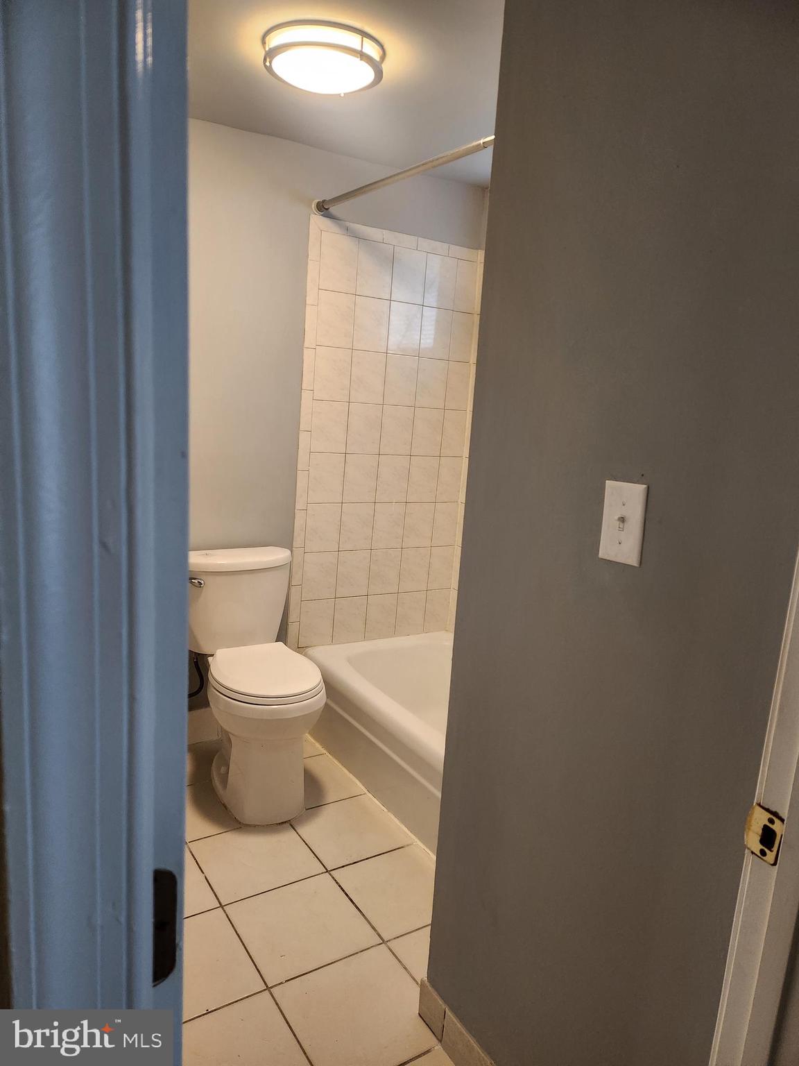 FRENCHMANS CREEK - Residential Lease