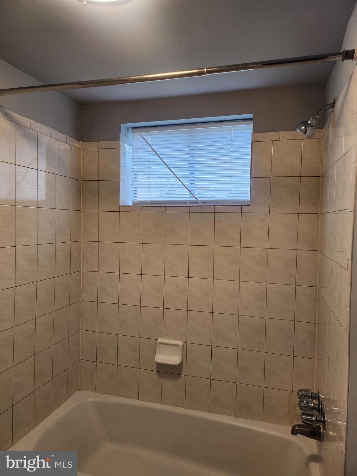 FRENCHMANS CREEK - Residential Lease