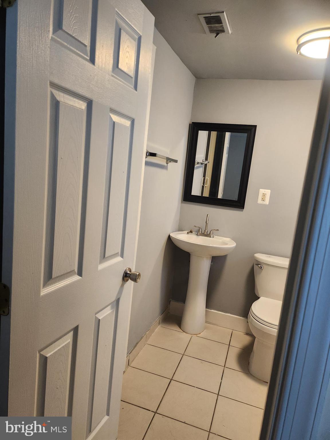 FRENCHMANS CREEK - Residential Lease