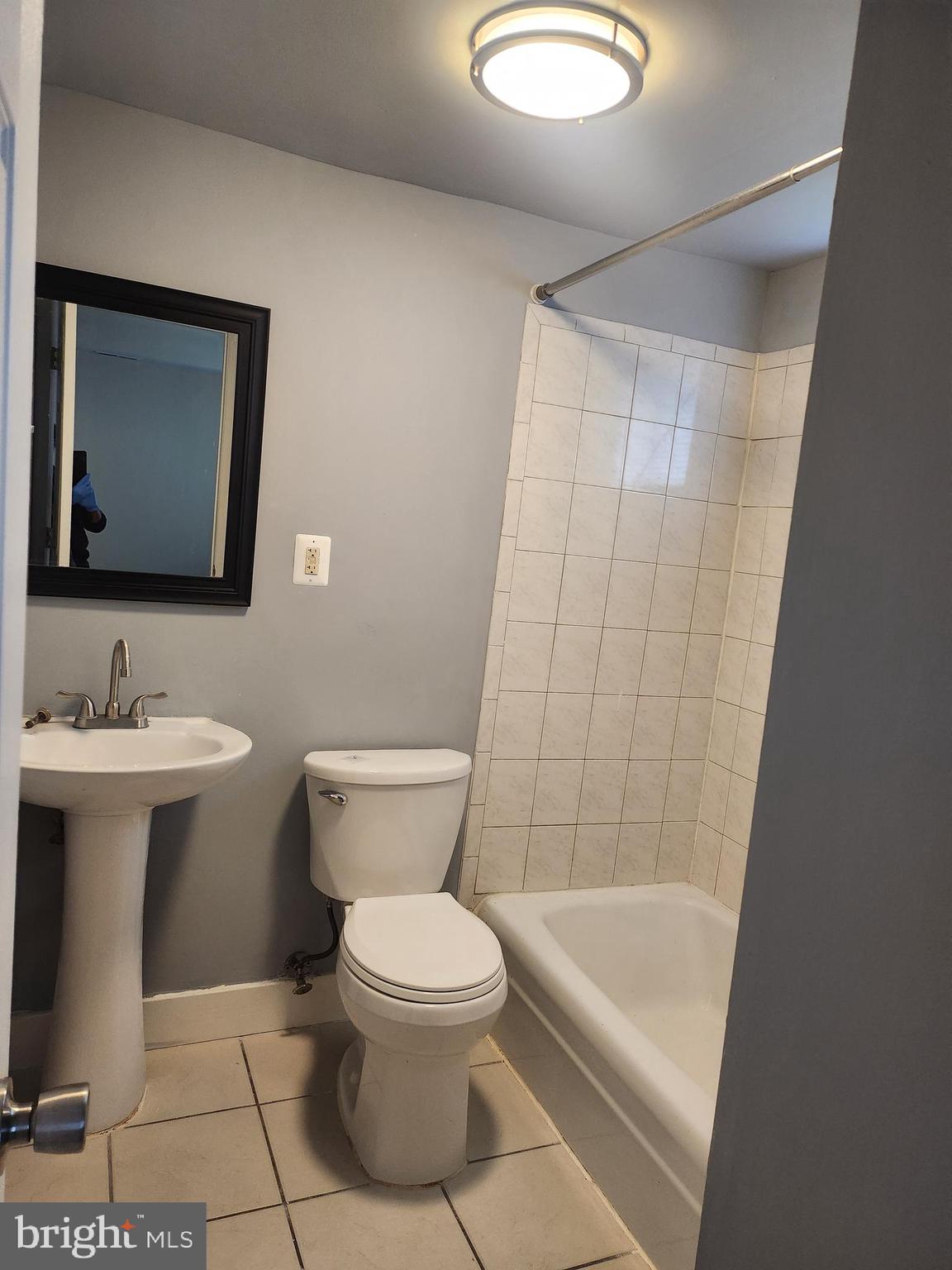 FRENCHMANS CREEK - Residential Lease