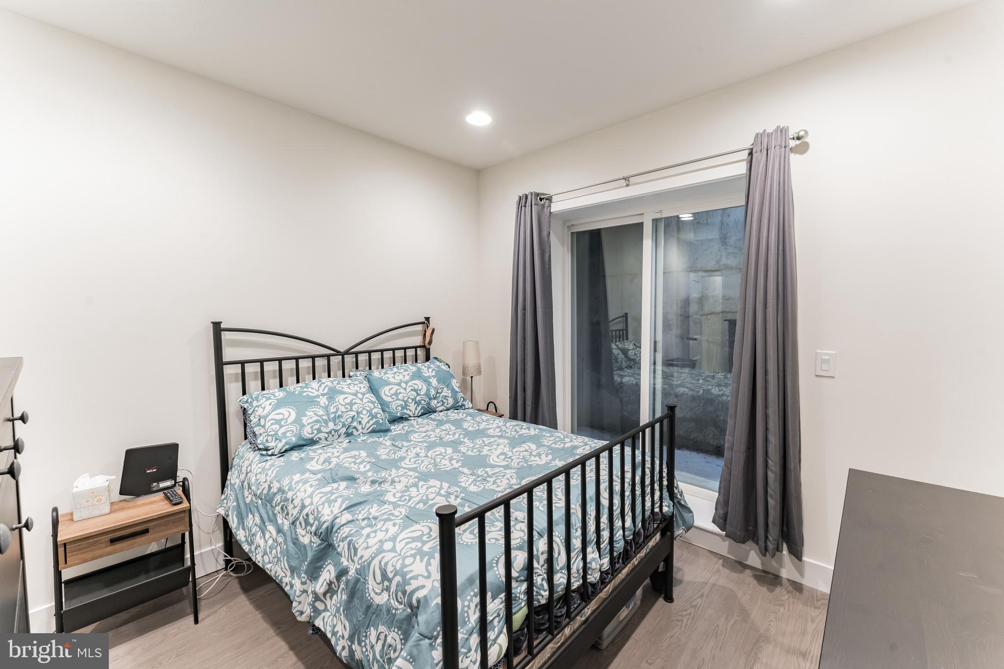 LUDLOW - Residential