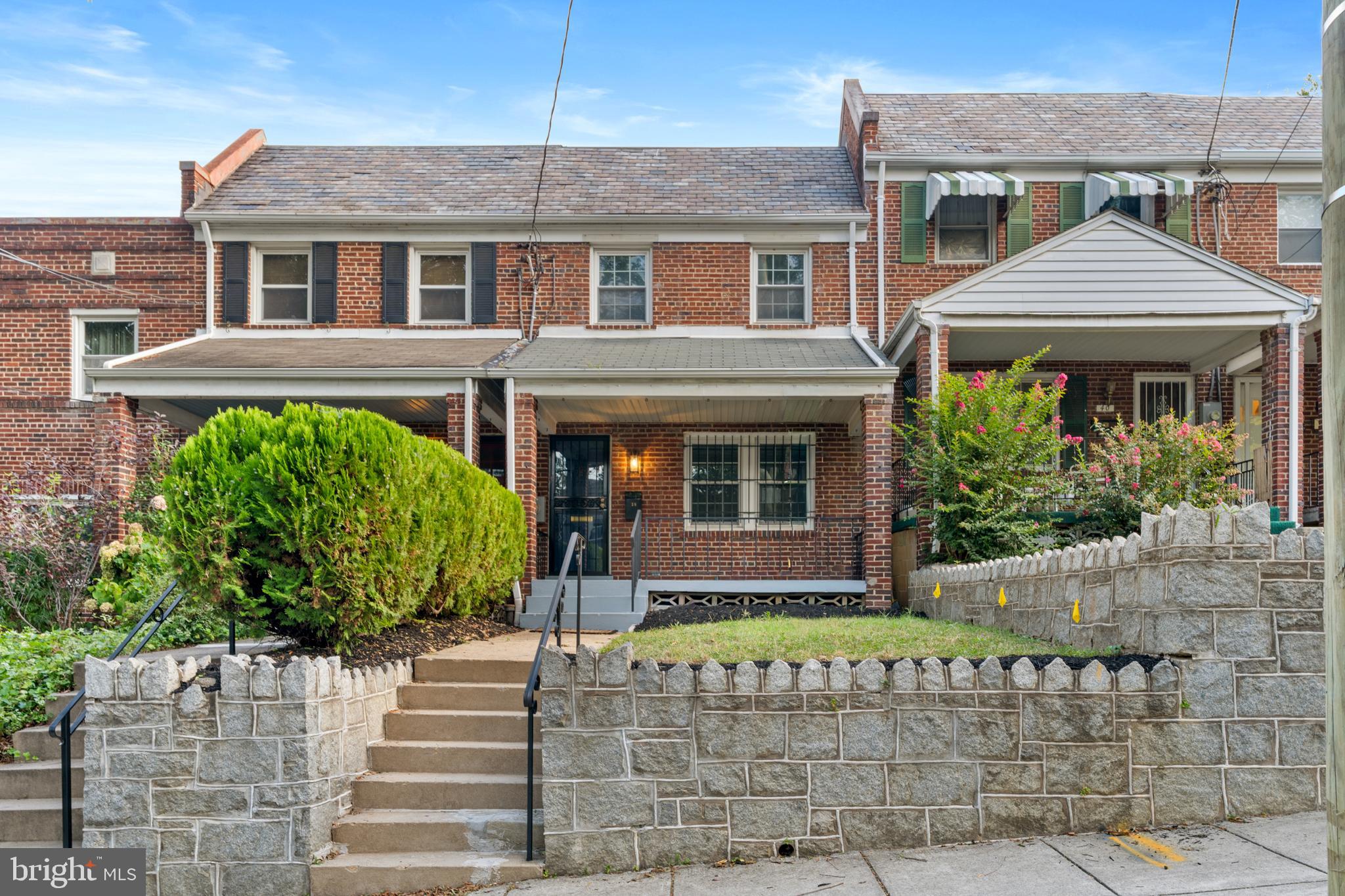 38 CRITTENDEN STREET NE