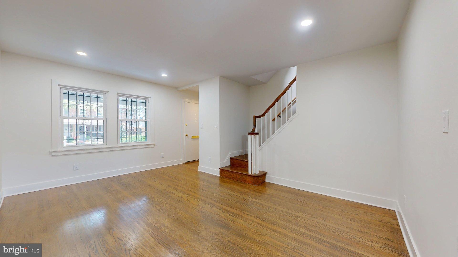 38 CRITTENDEN STREET NE