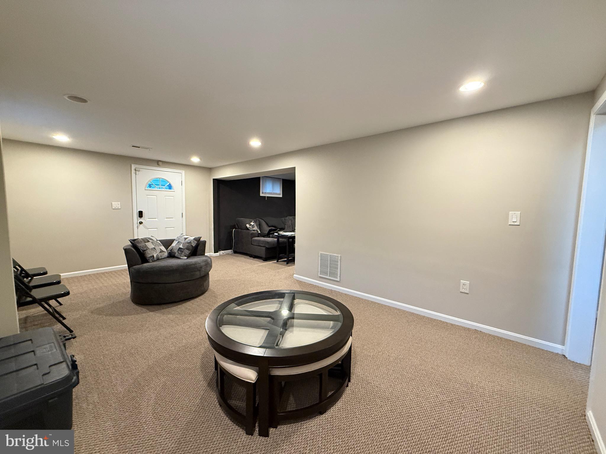 BELLE FONTE - Residential Lease