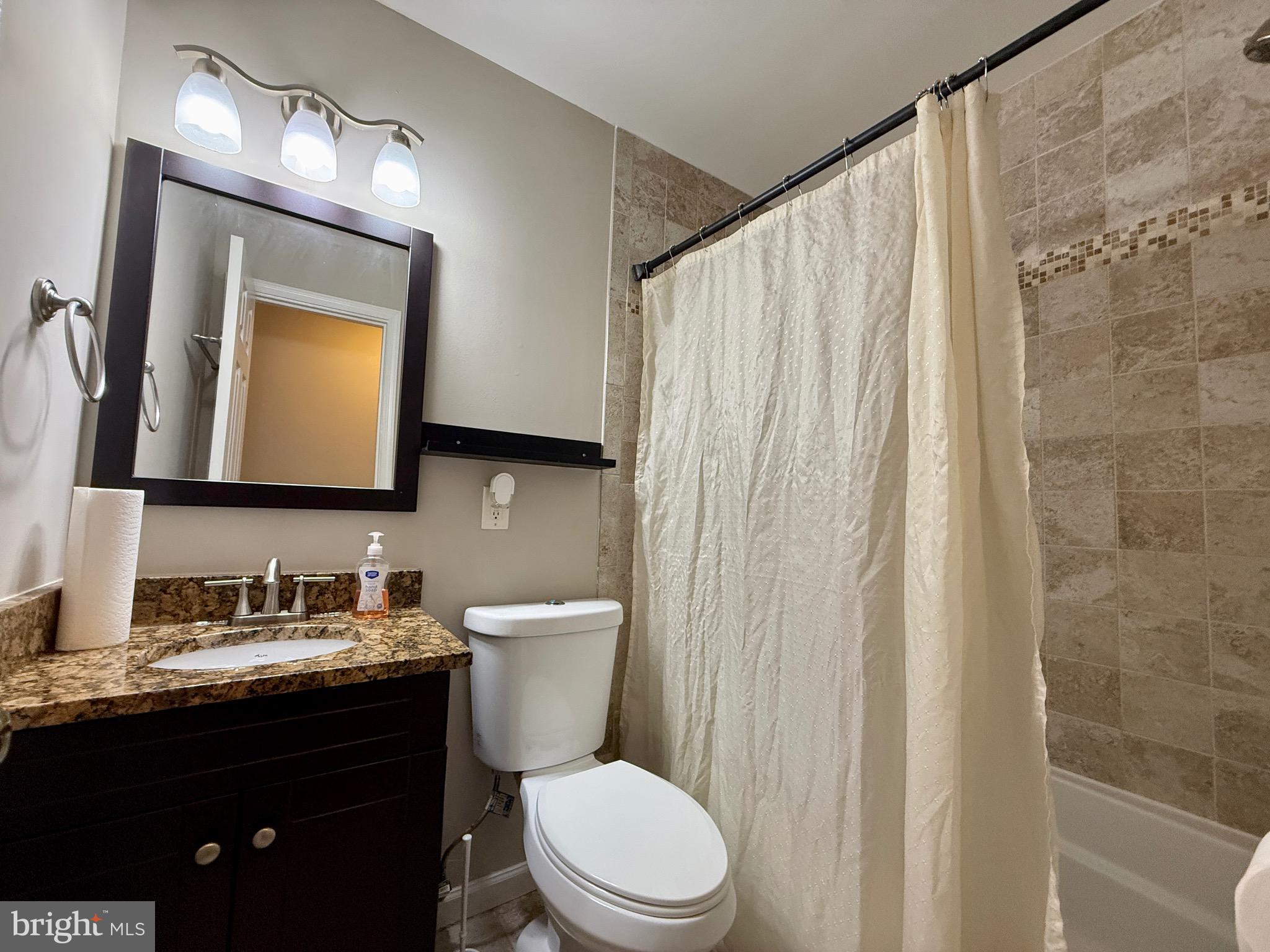 BELLE FONTE - Residential Lease