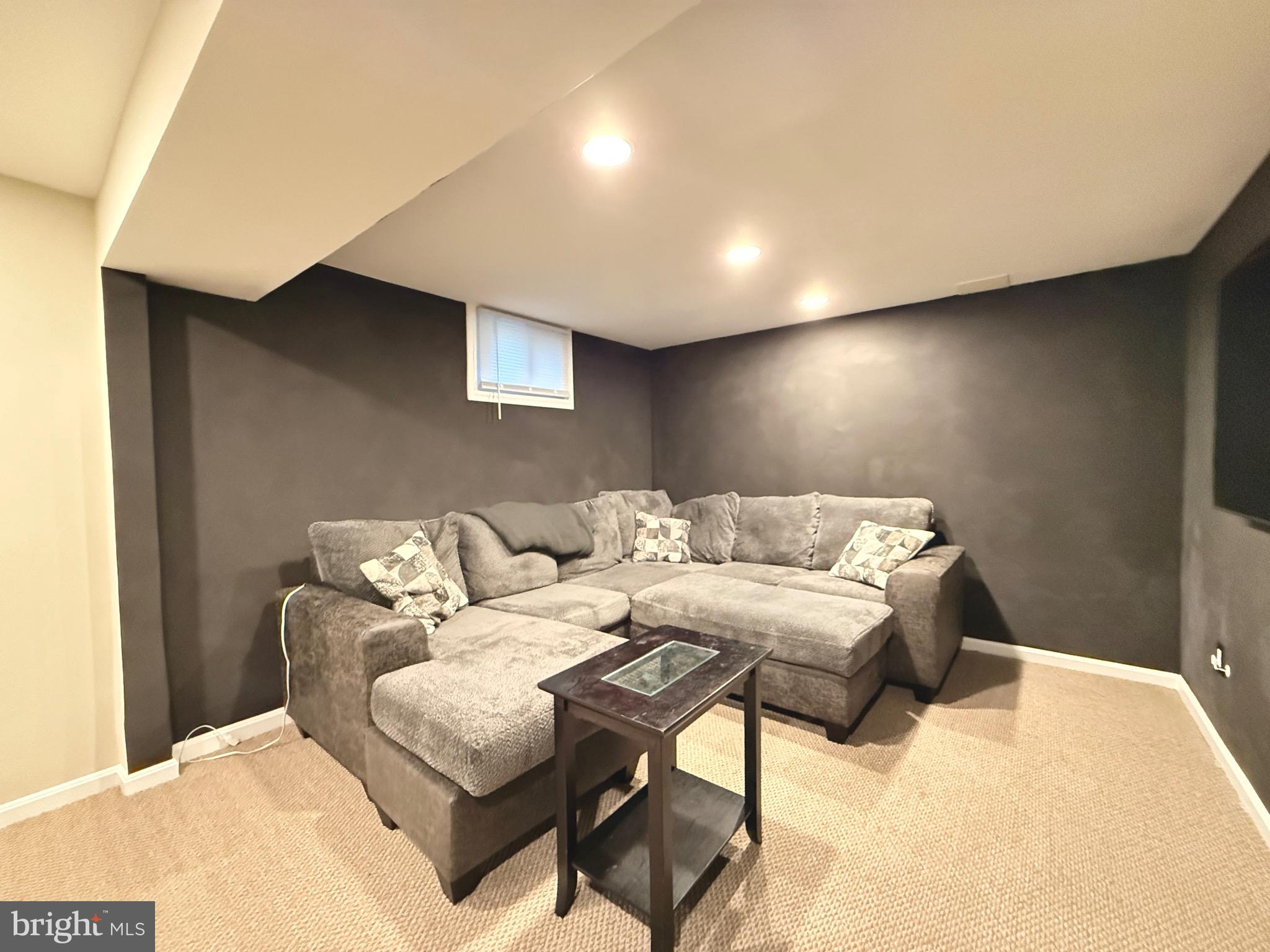 BELLE FONTE - Residential Lease