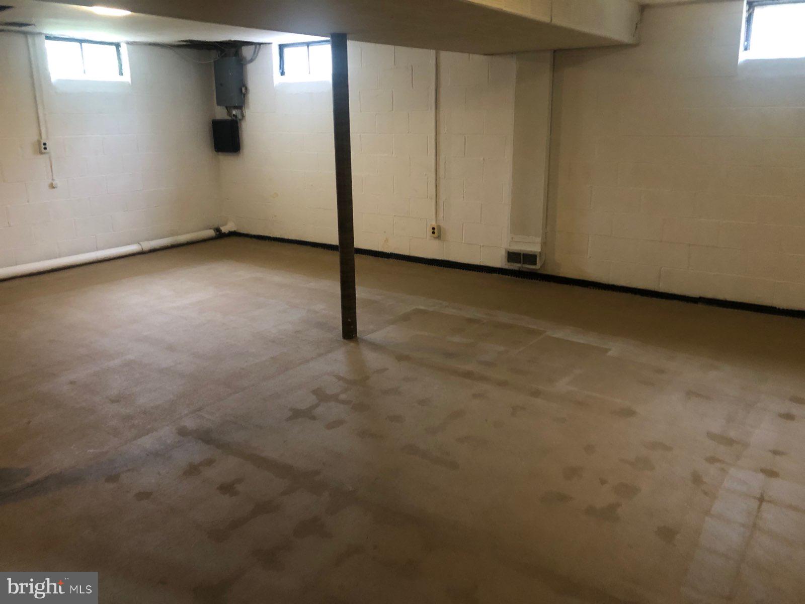 ARUNDEL HILLS - Residential