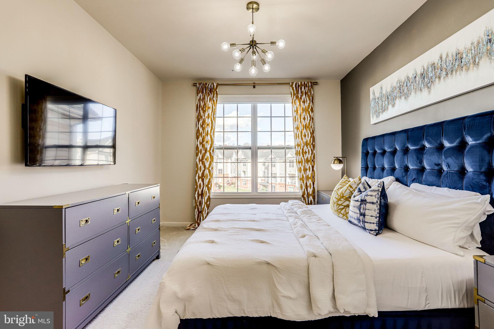 RIDGES AT LOUDOUN VALLEY - Residential