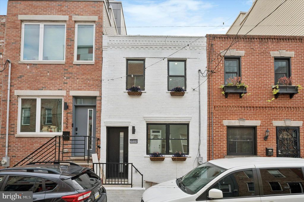 Photo of 1528 Manton Street, PHILADELPHIA, PA 19146 (MLS # PAPH2556422)