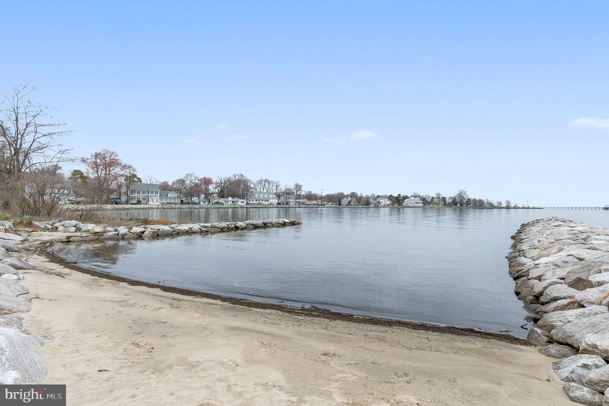 FRANKLIN MANOR - Residential