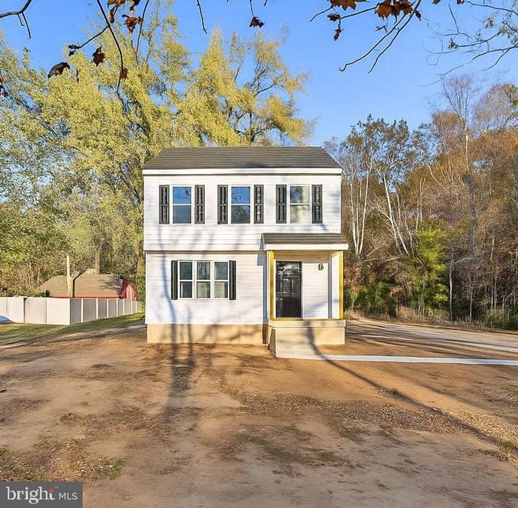 Photo of 1488 N Tuckahoe Road, WILLIAMSTOWN, NJ 08094 (MLS # NJGL2065896)