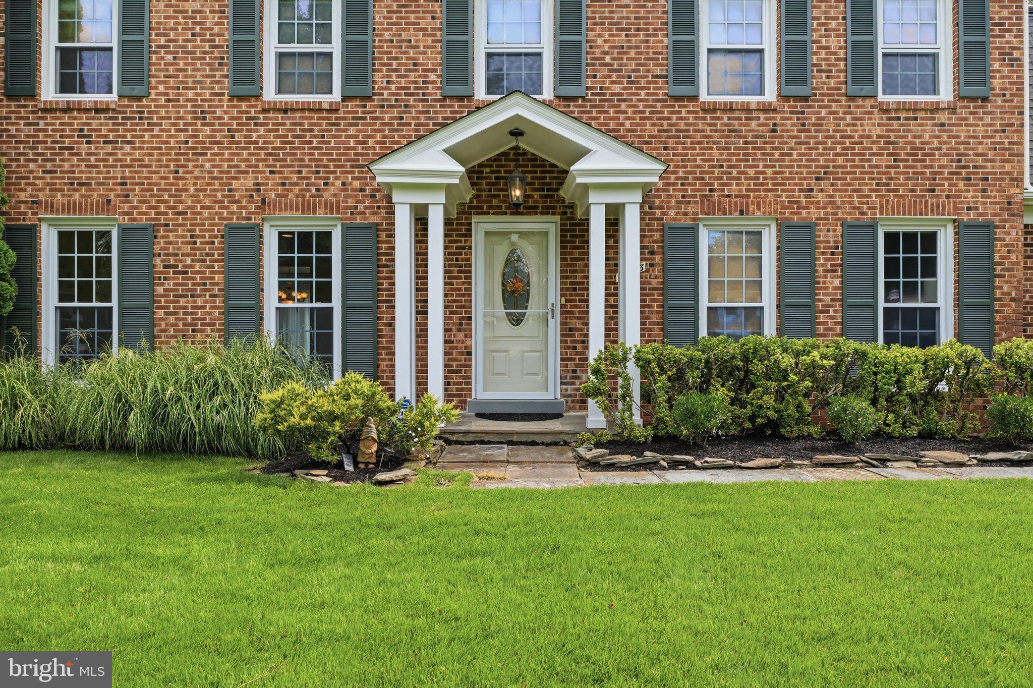 10313 CROWN POINT COURT