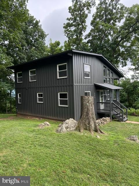 229 SUNSET LANE