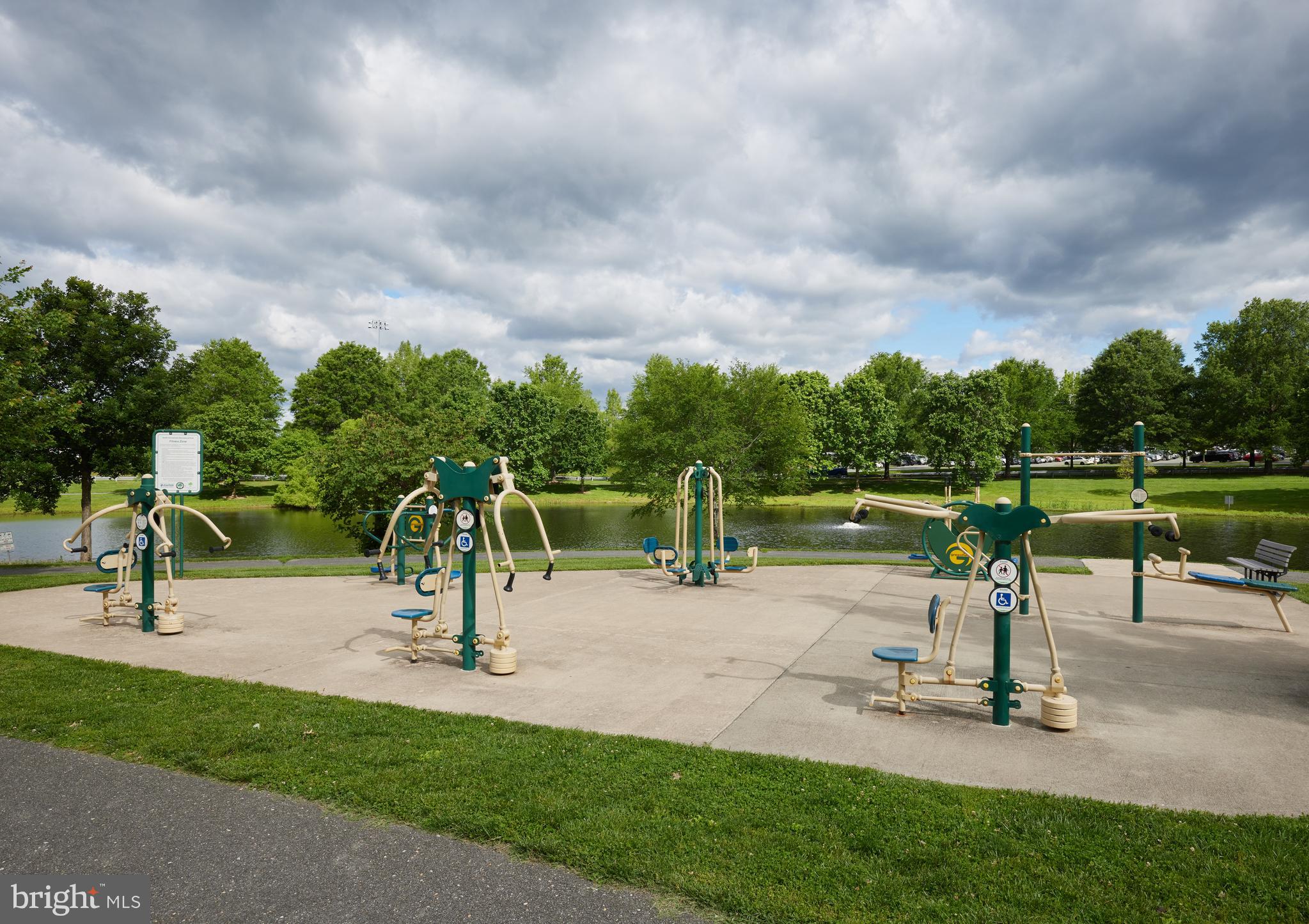 CEDAR CREEK ESTATES - Residential