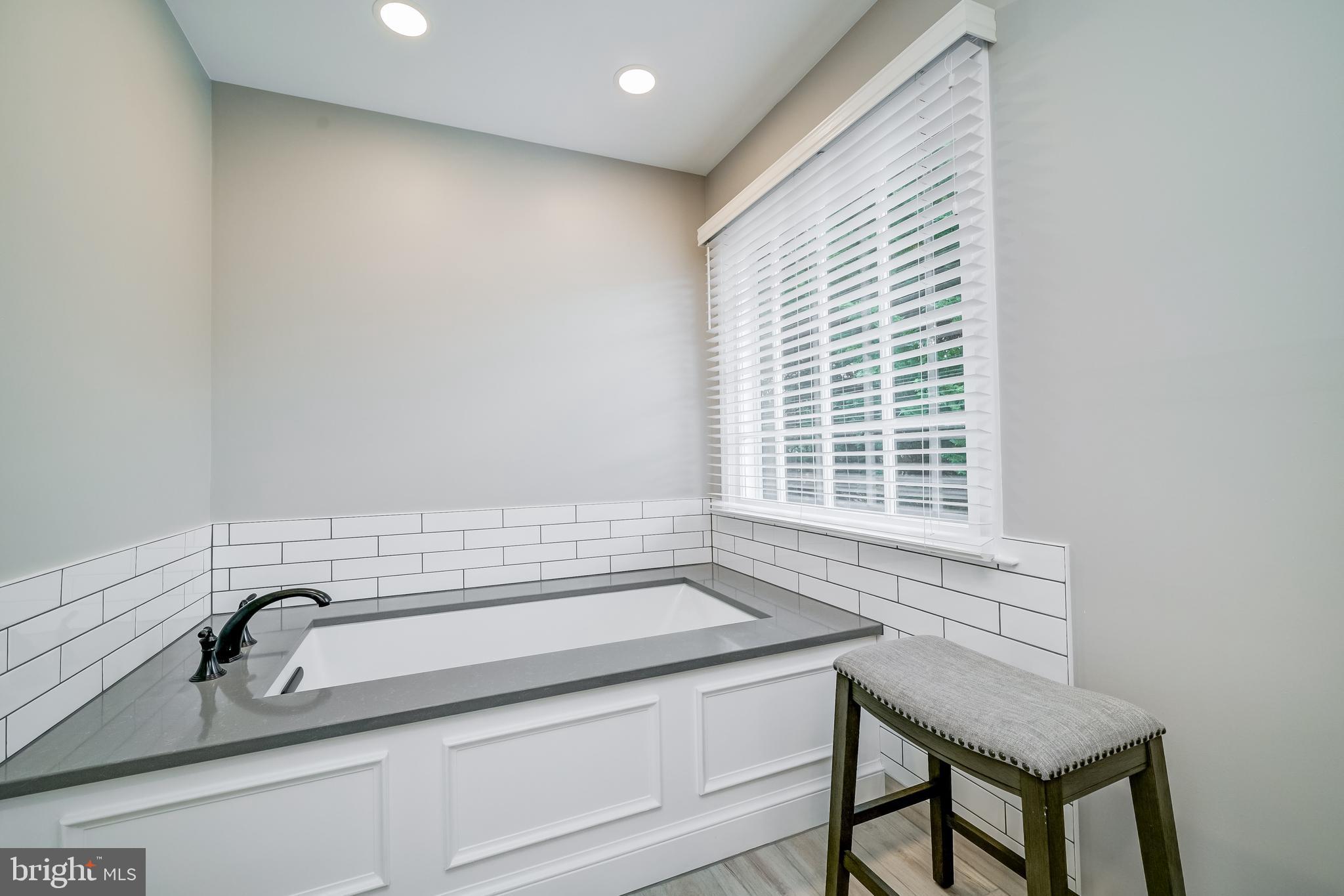 CEDAR CREEK ESTATES - Residential