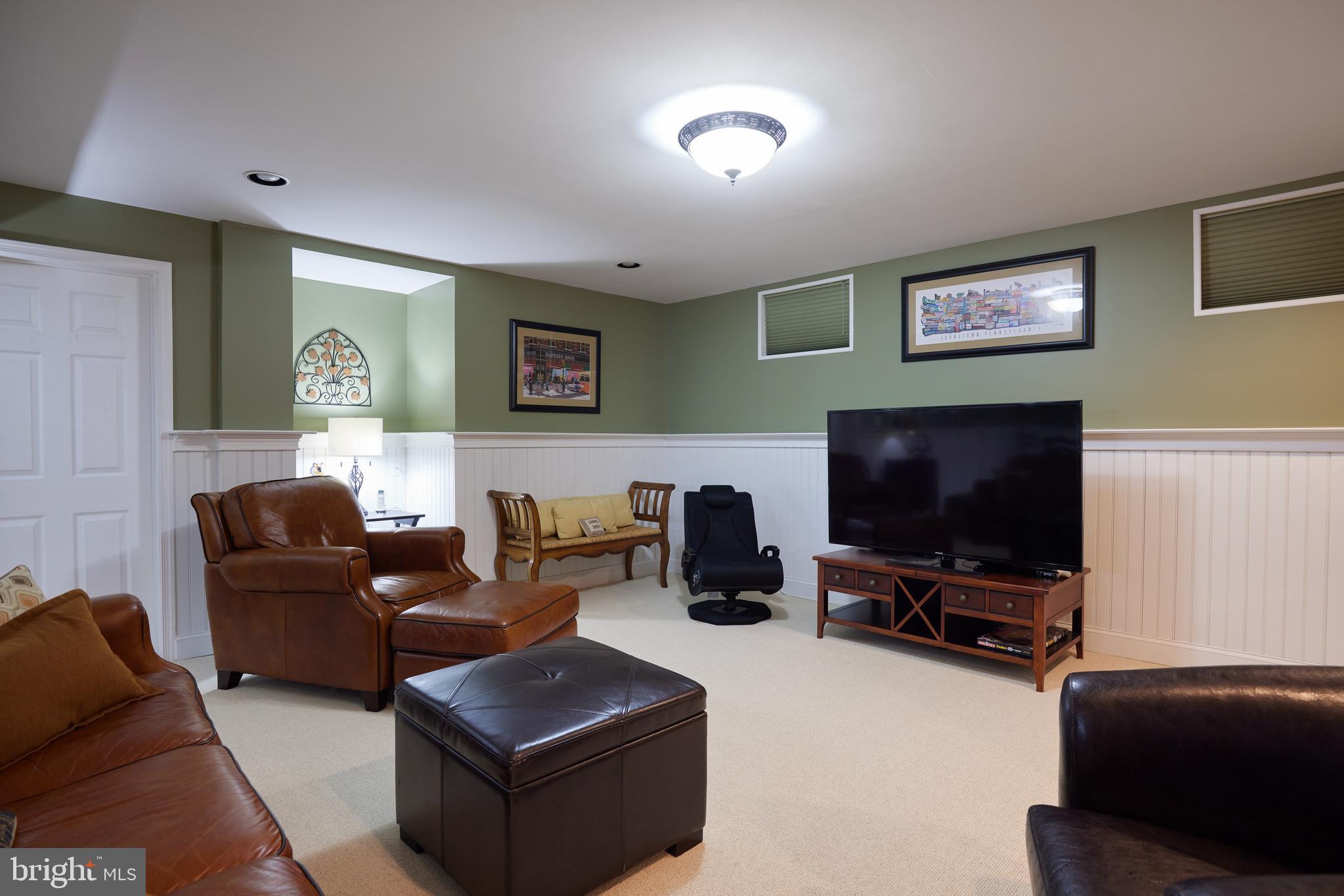 CEDAR CREEK ESTATES - Residential