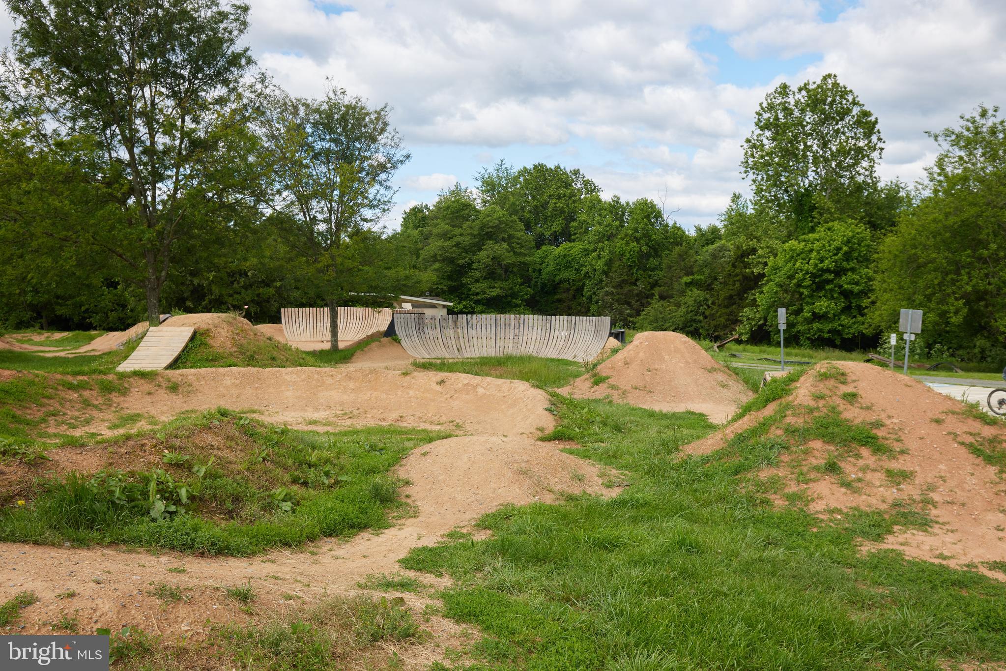 CEDAR CREEK ESTATES - Residential