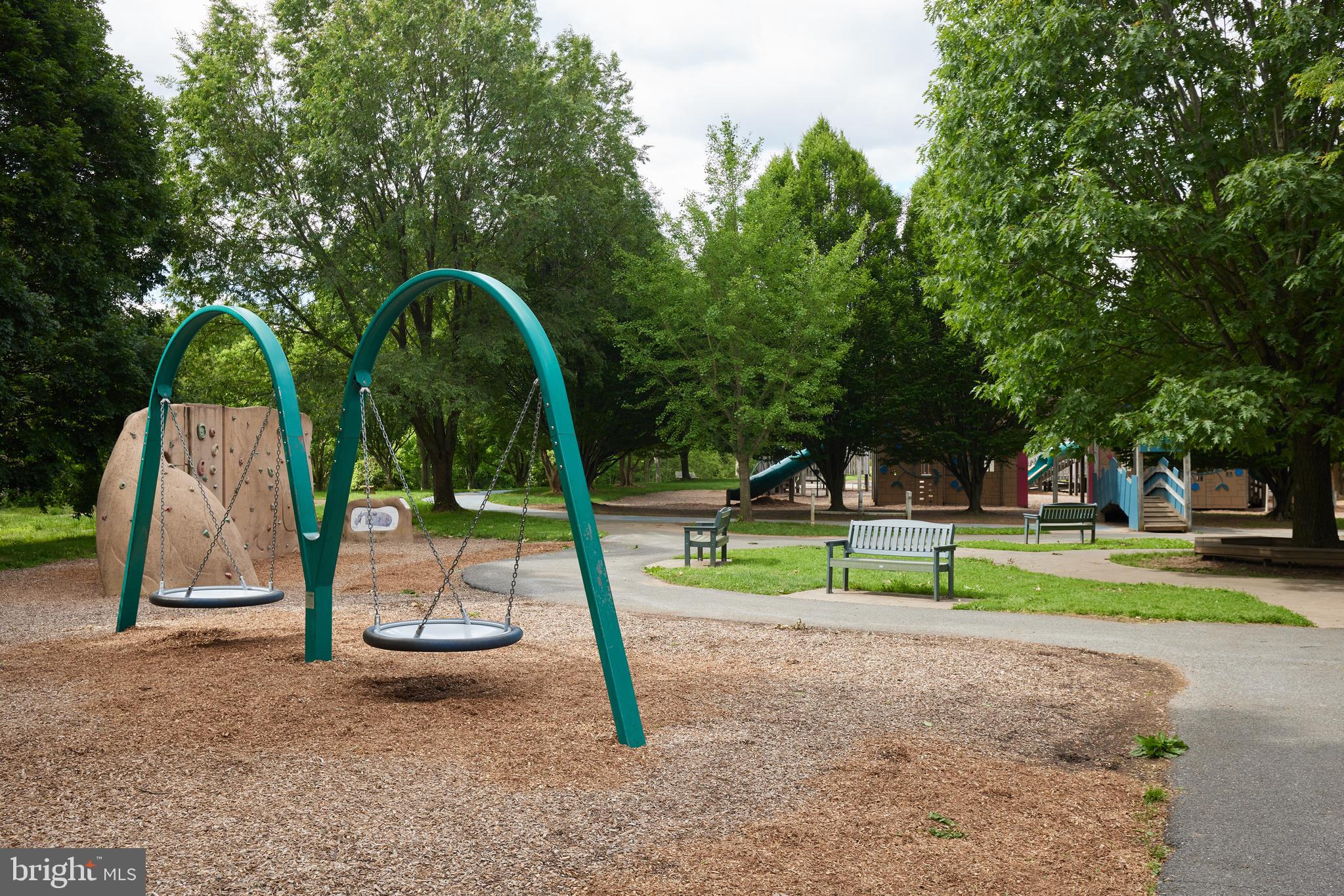 CEDAR CREEK ESTATES - Residential