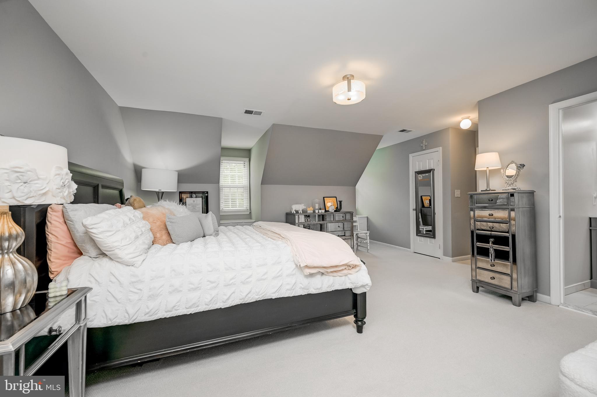 CEDAR CREEK ESTATES - Residential