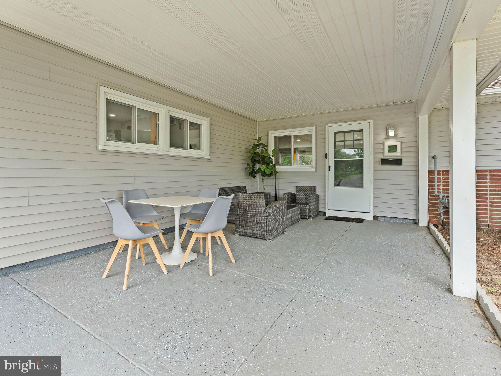 181 SOMERSET DRIVE