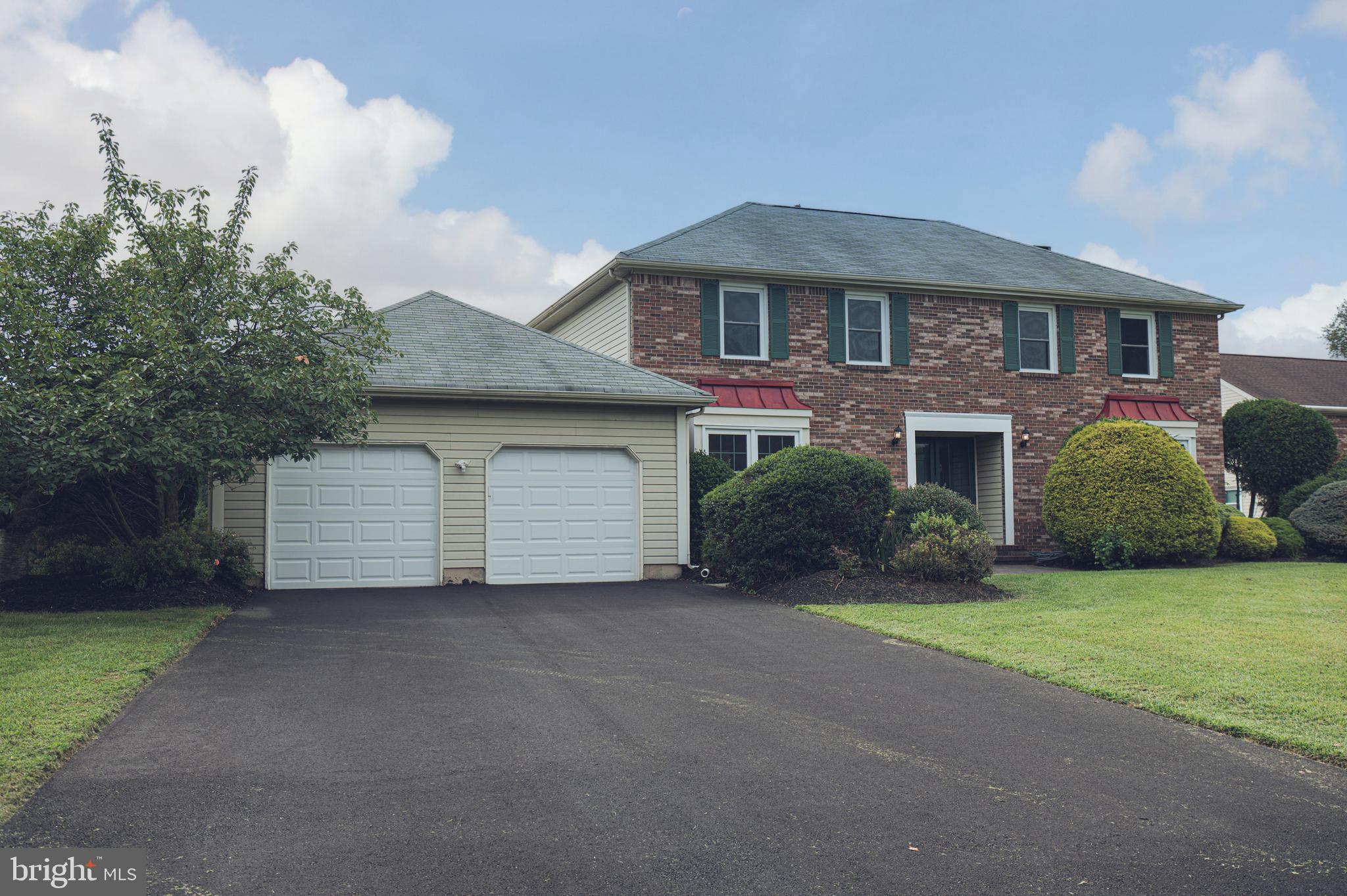 11 GLENGARRY WAY