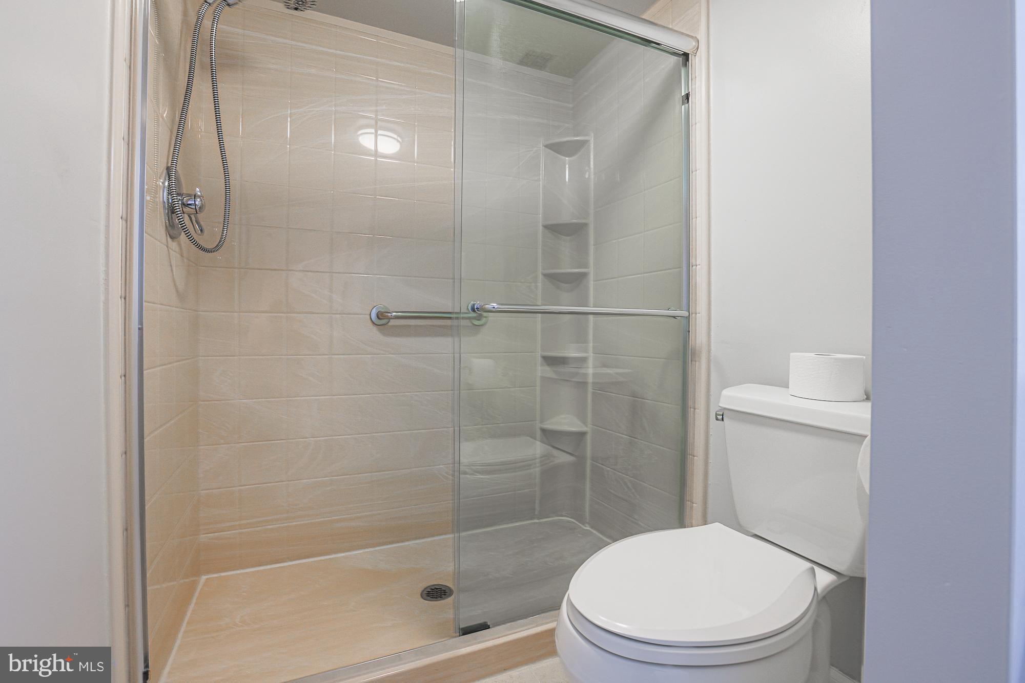 RIDGELY TOWSON CENTER - Residential