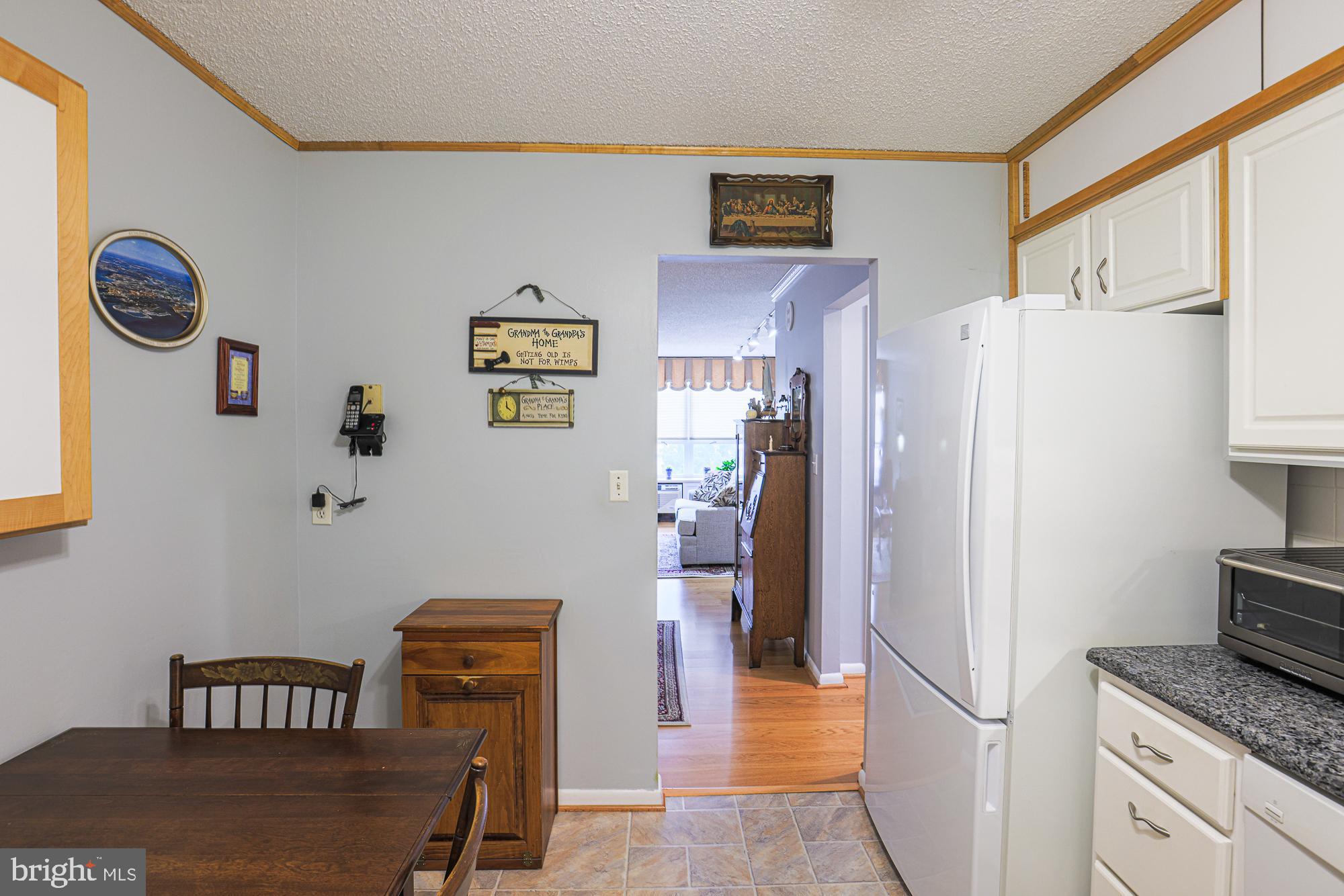 RIDGELY TOWSON CENTER - Residential