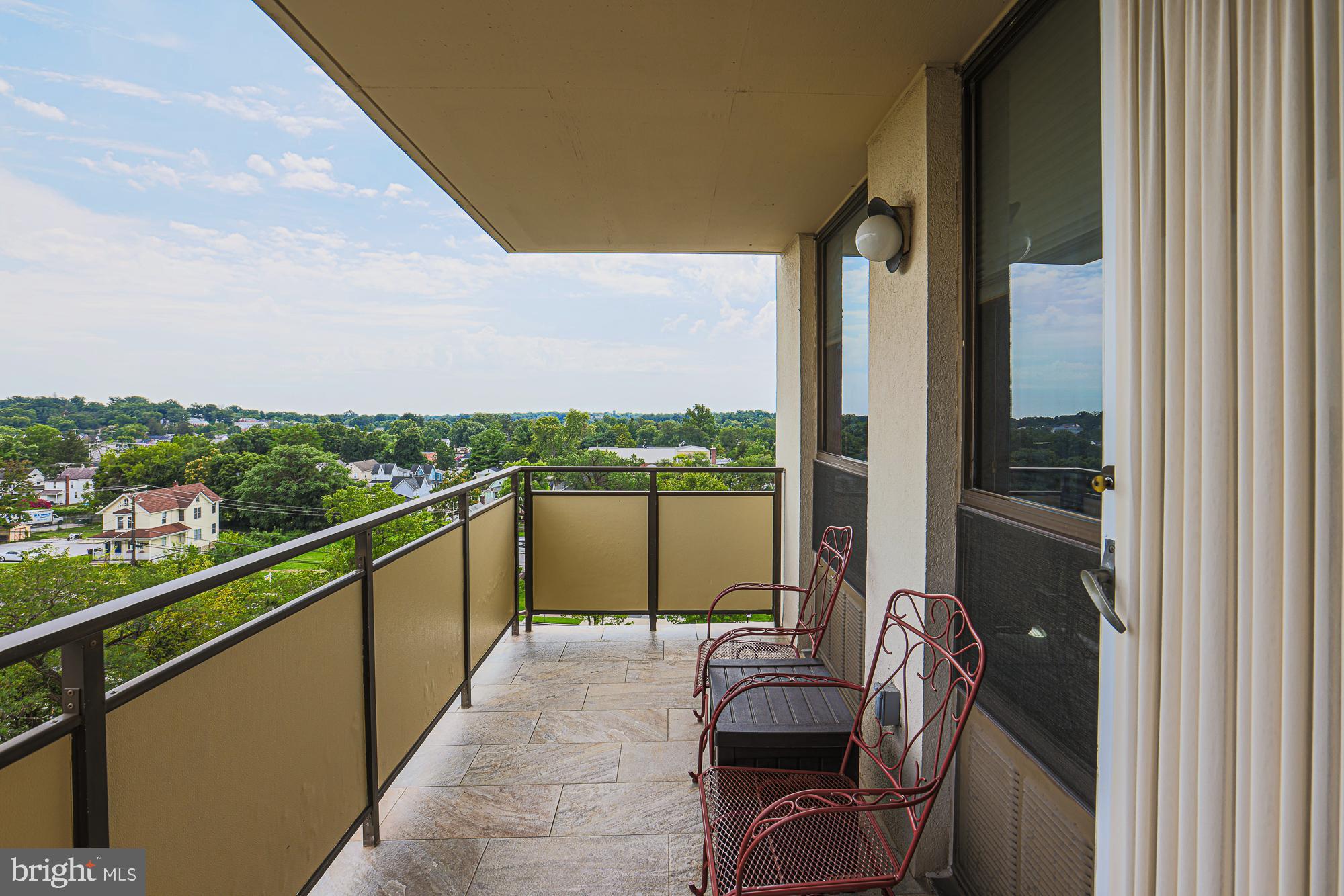 RIDGELY TOWSON CENTER - Residential