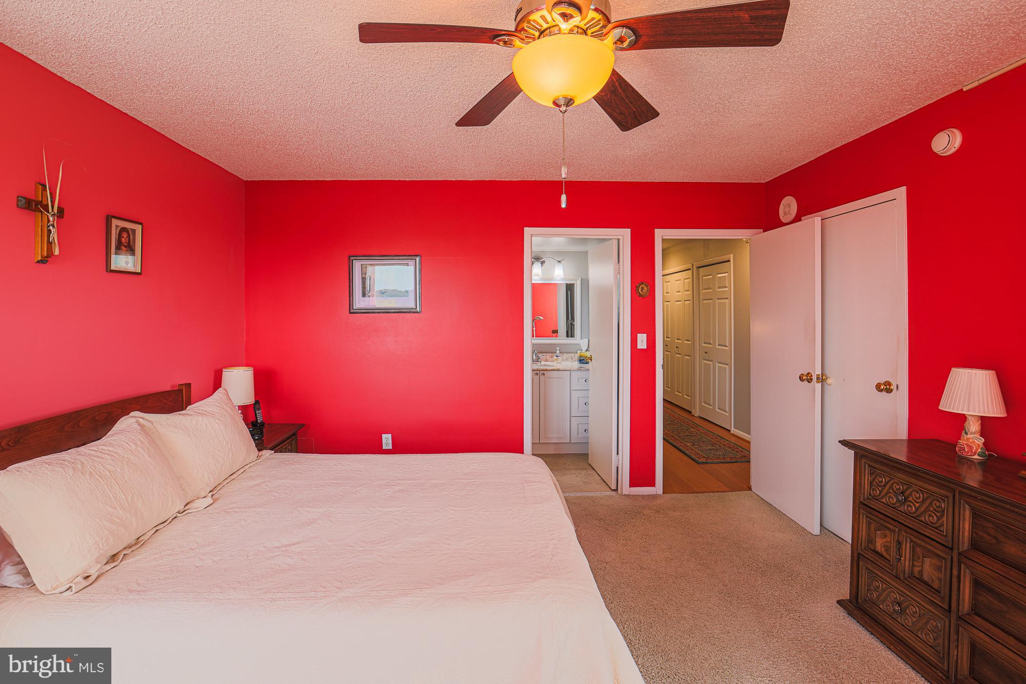 RIDGELY TOWSON CENTER - Residential