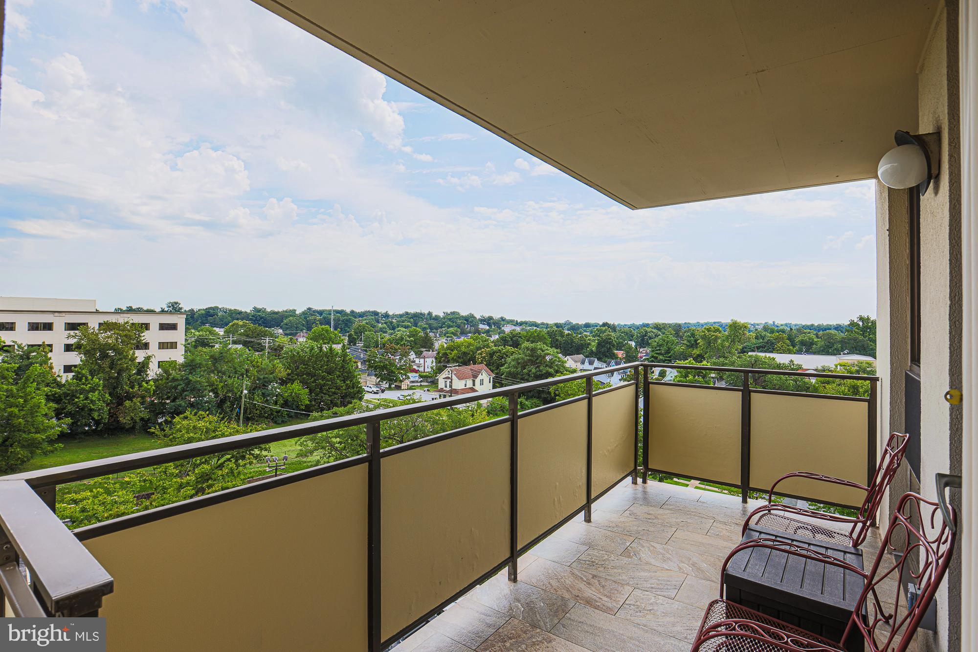 RIDGELY TOWSON CENTER - Residential