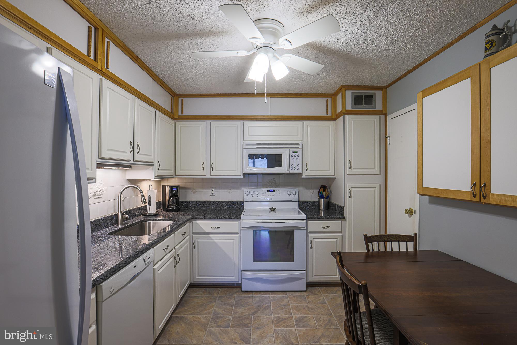 RIDGELY TOWSON CENTER - Residential