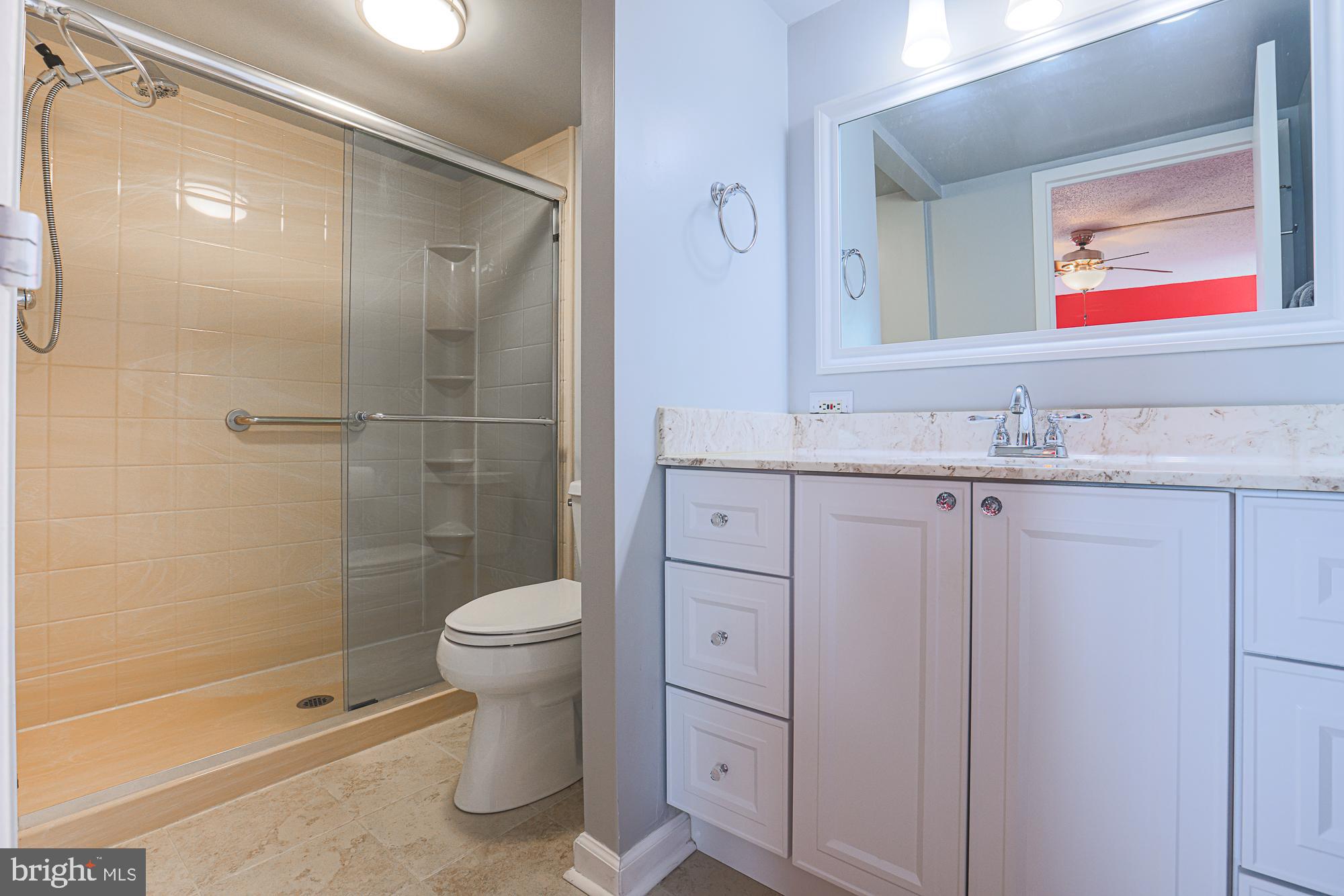 RIDGELY TOWSON CENTER - Residential