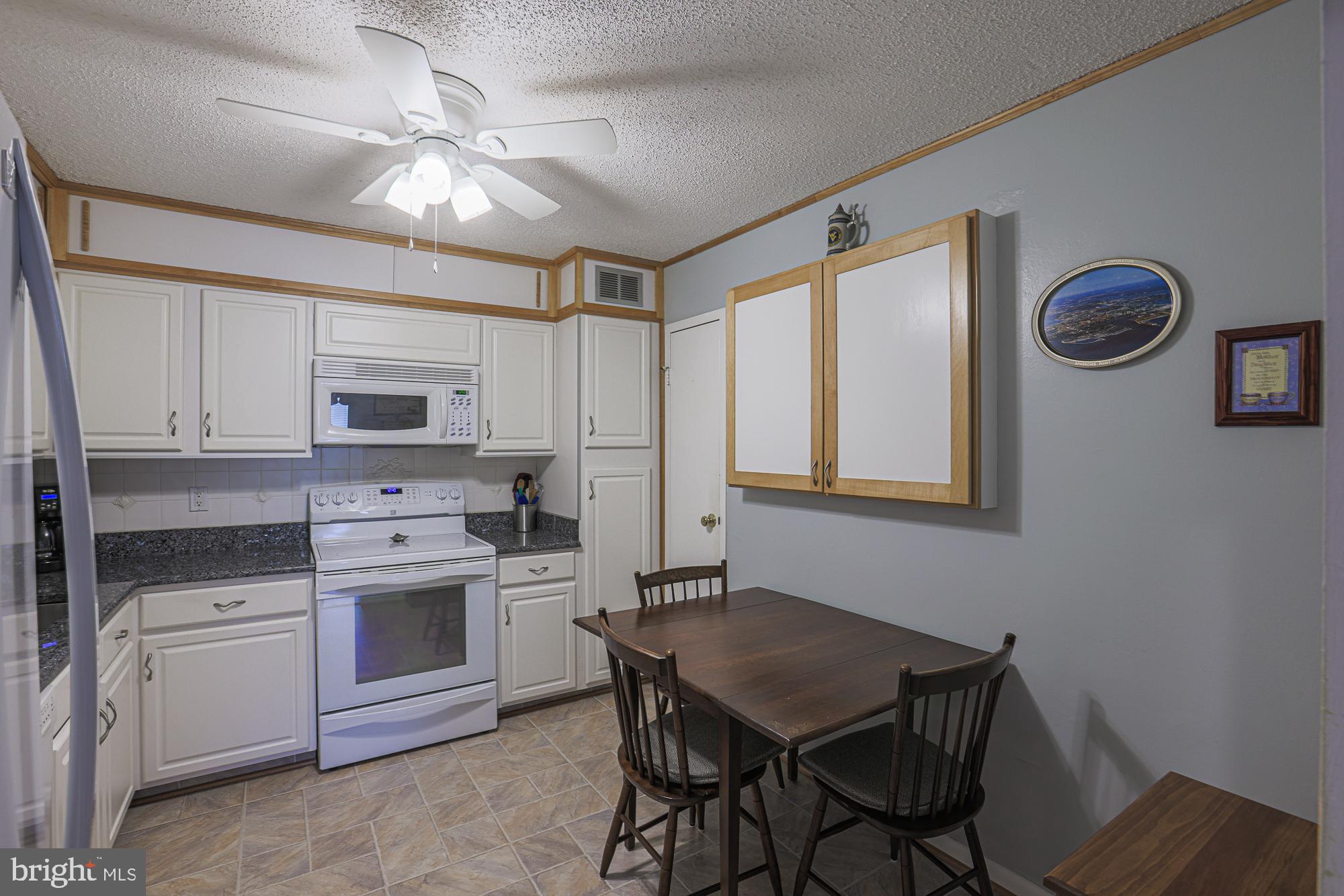 RIDGELY TOWSON CENTER - Residential