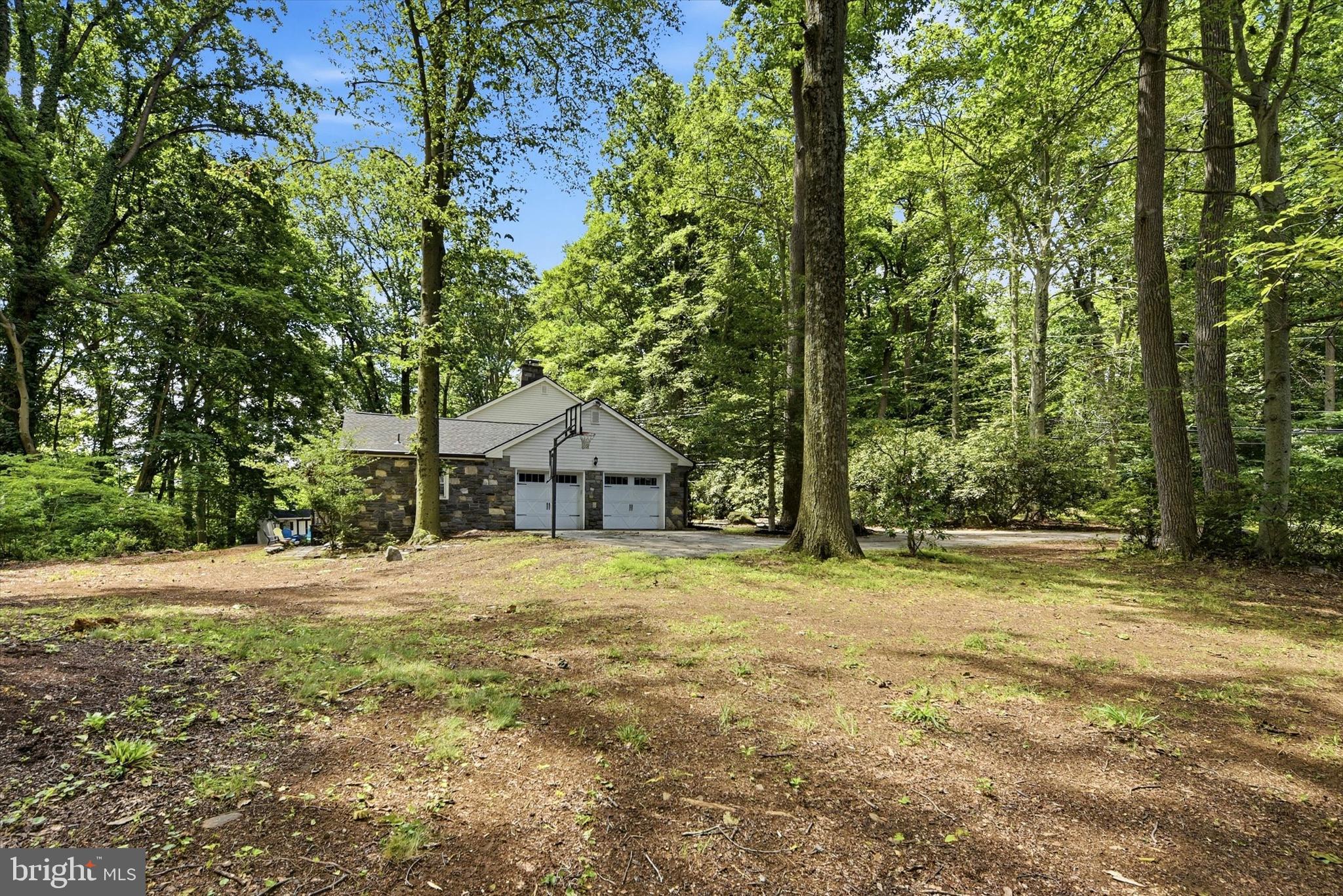 401 WALNUT HILL ROAD