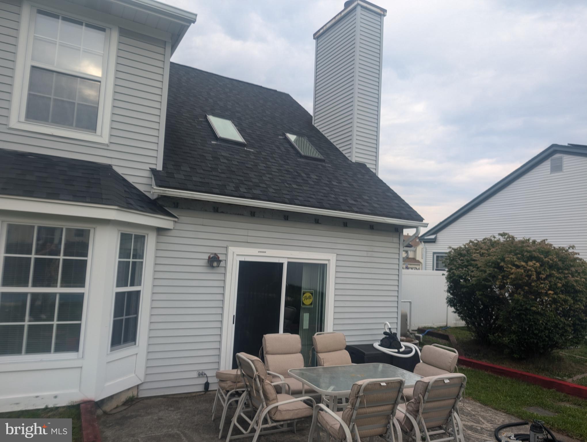 MAYFAIR MEADOWS - Residential