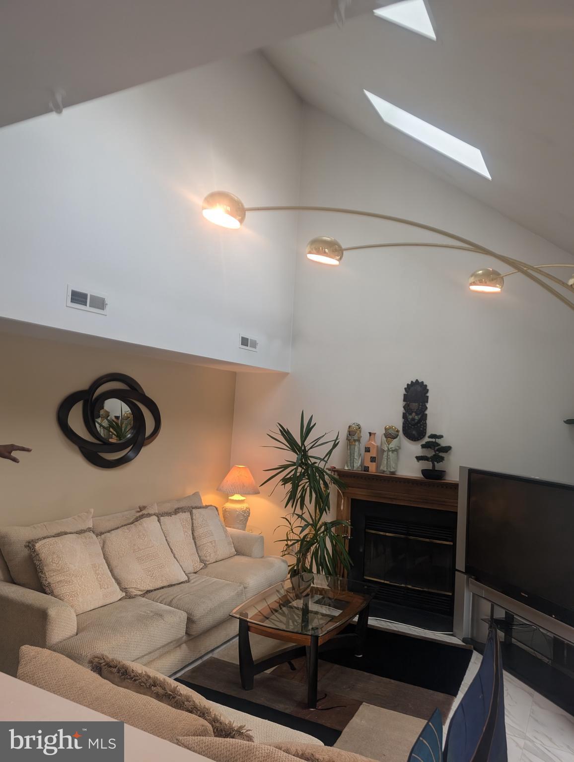 18 HONEYSUCKLE DRIVE