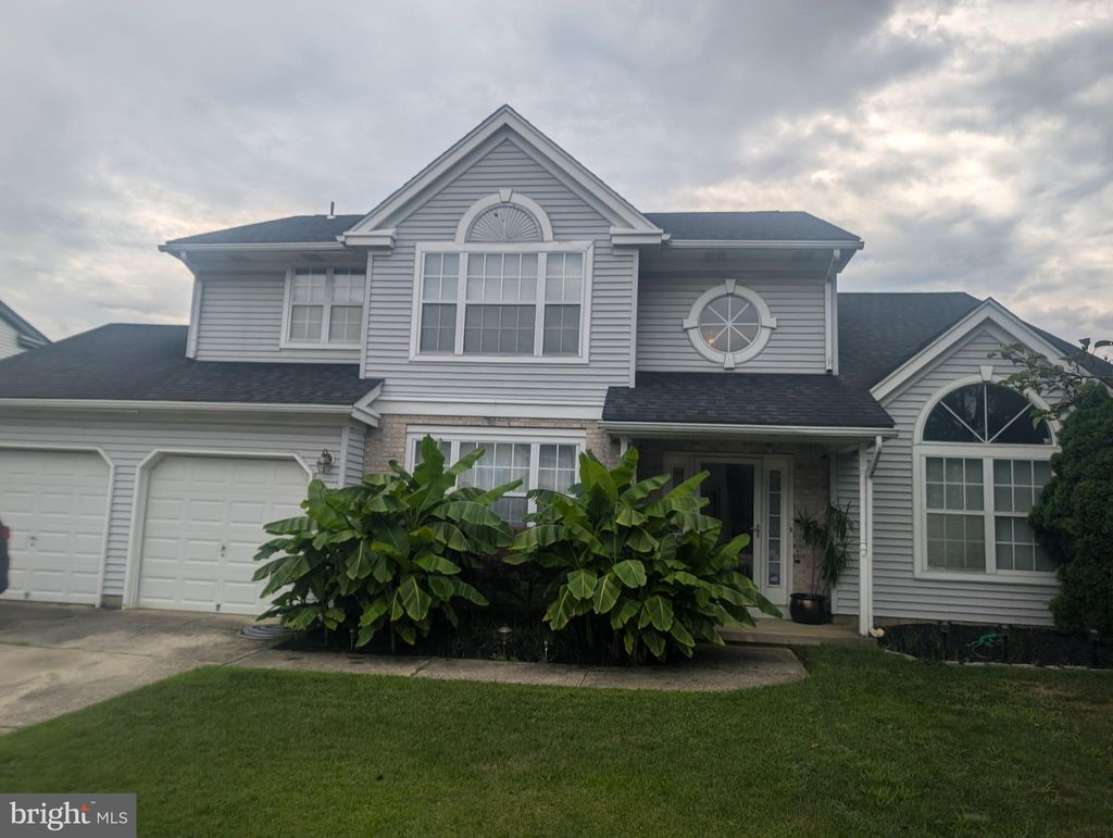 Photo of 18 Honeysuckle Drive, SICKLERVILLE, NJ 08081 (MLS # NJCD2105214)