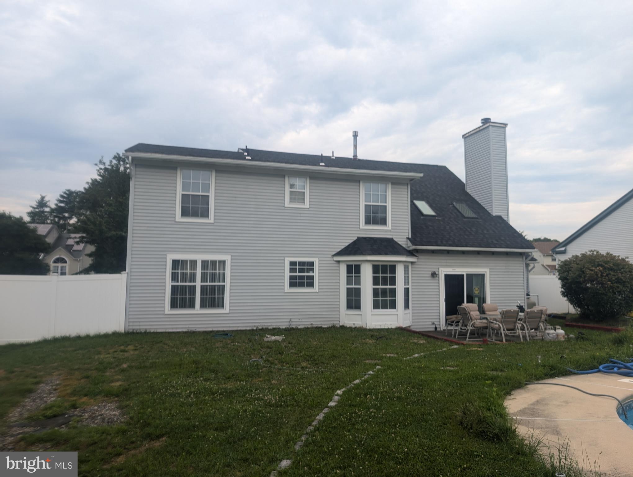 MAYFAIR MEADOWS - Residential