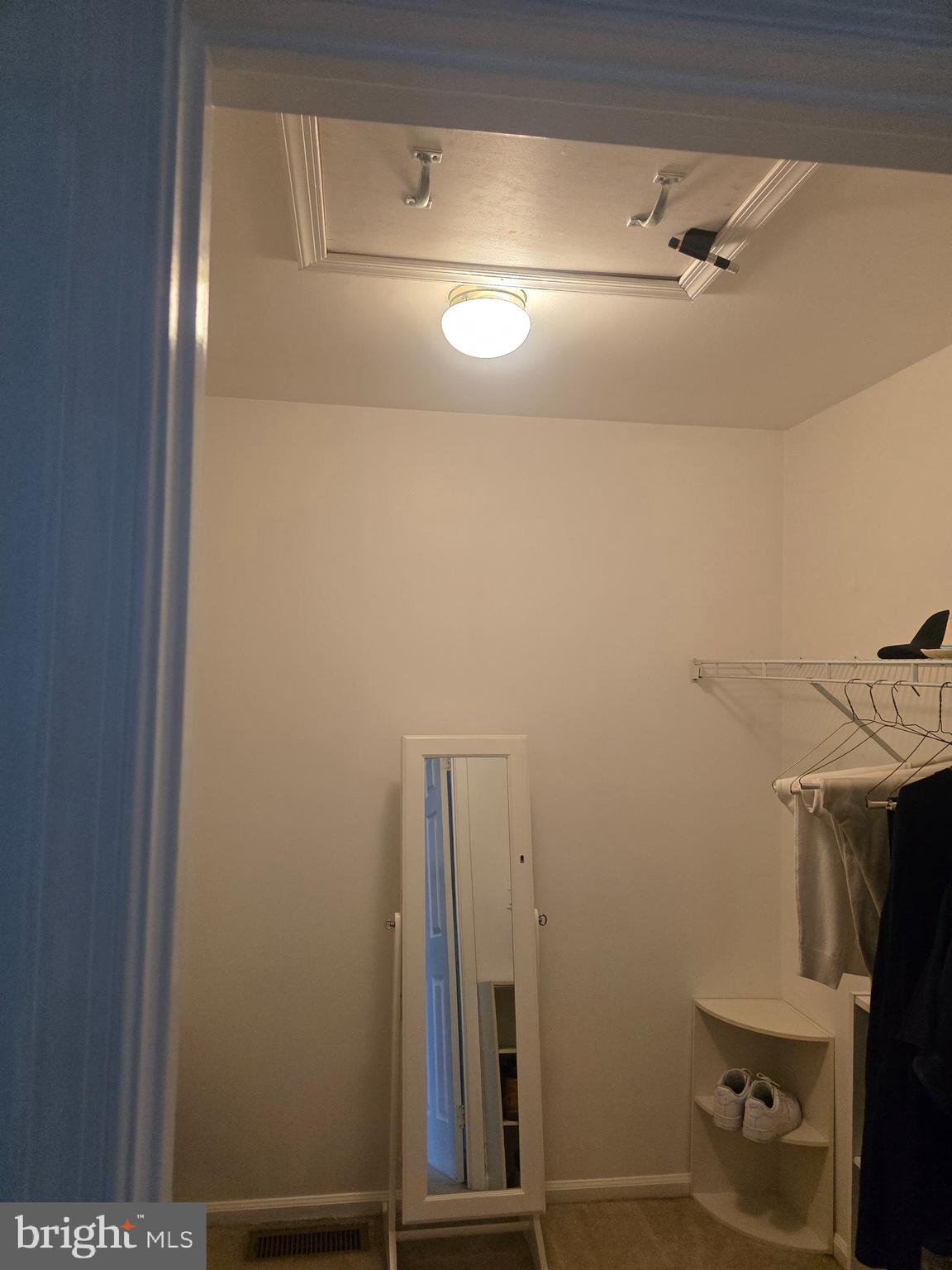 MAYFAIR MEADOWS - Residential