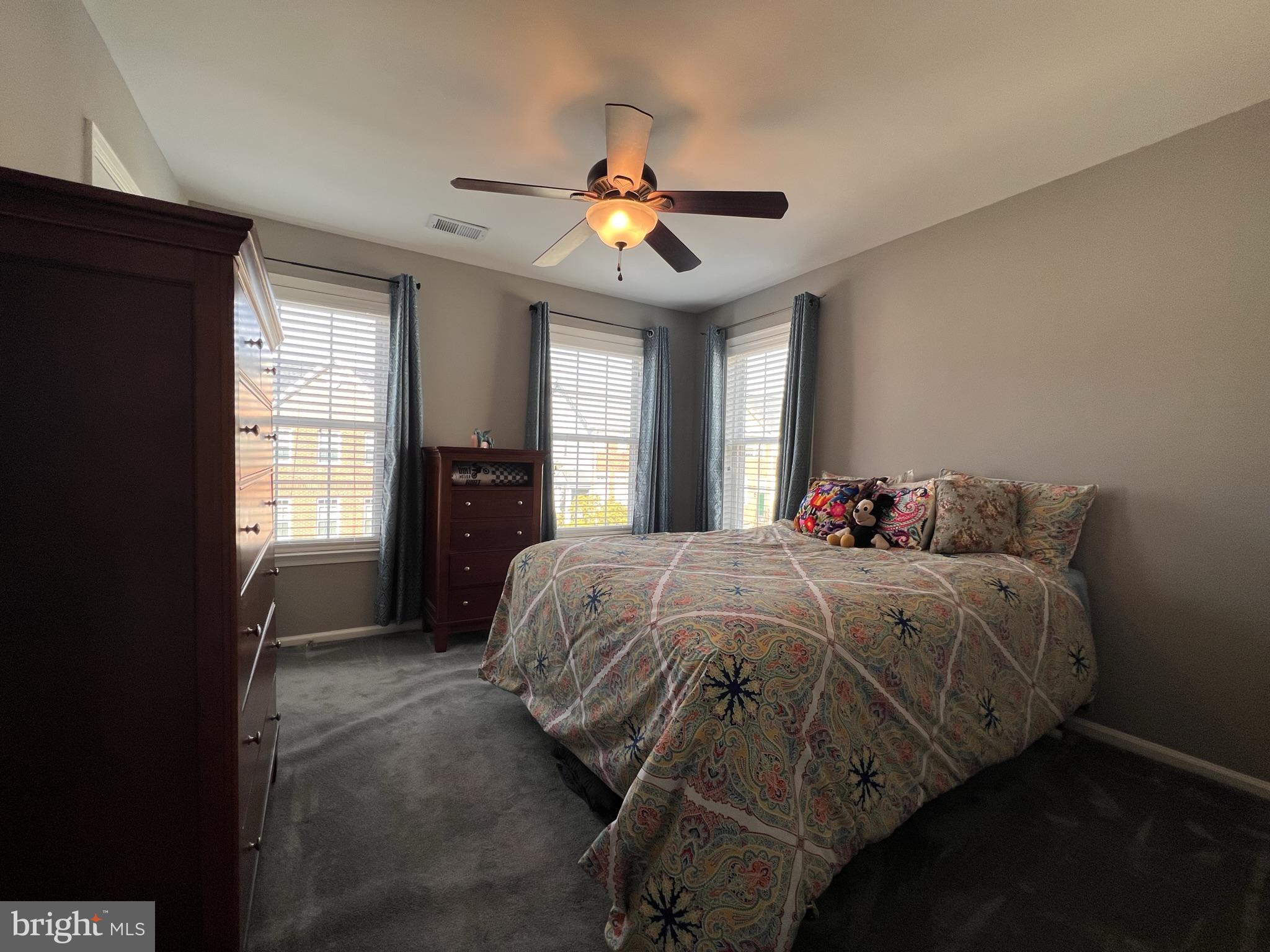 CASCADES - Residential Lease