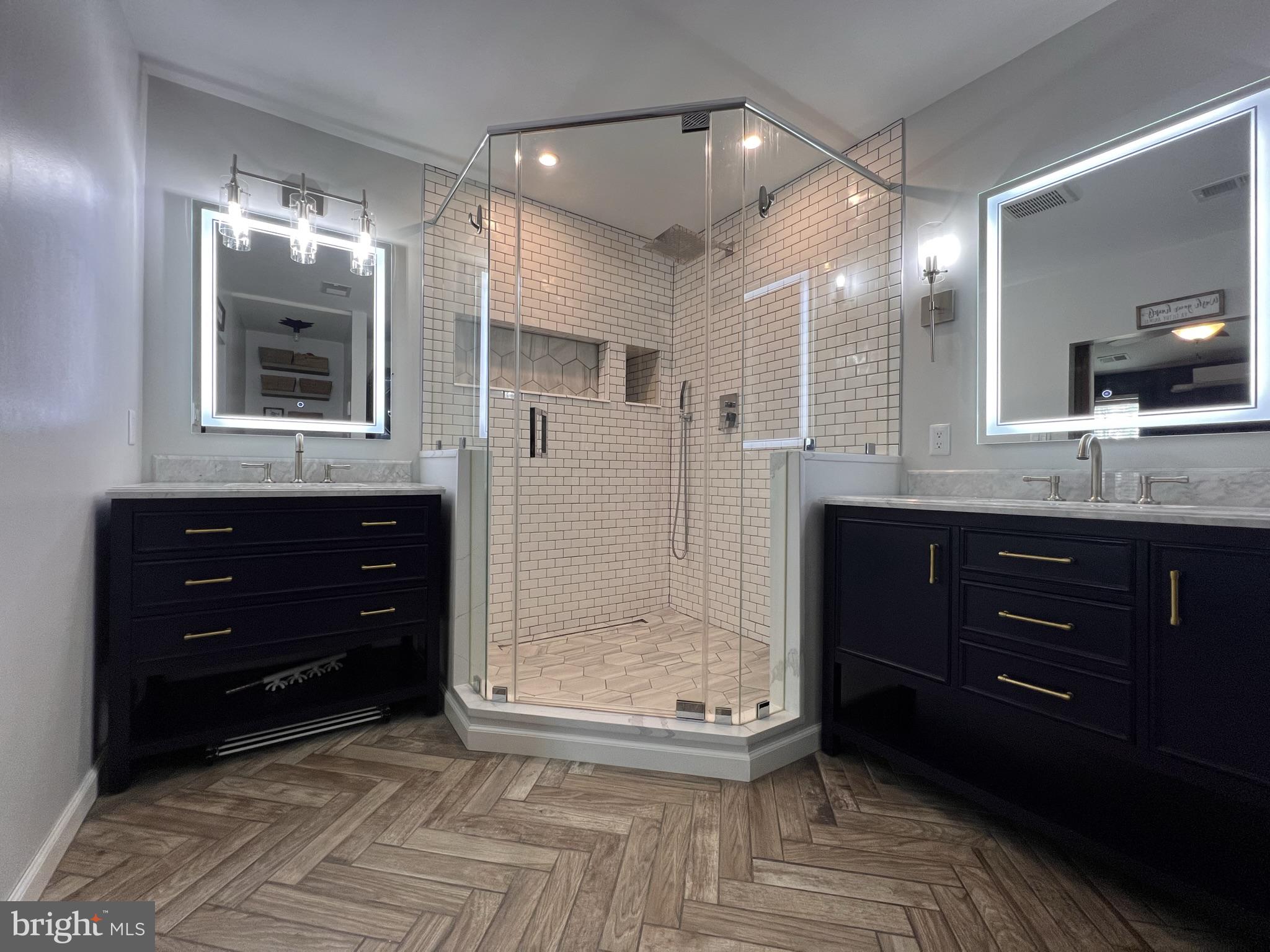 CASCADES - Residential Lease