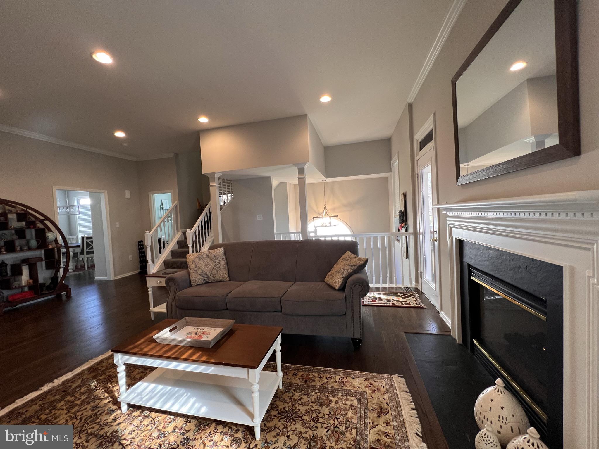 CASCADES - Residential Lease