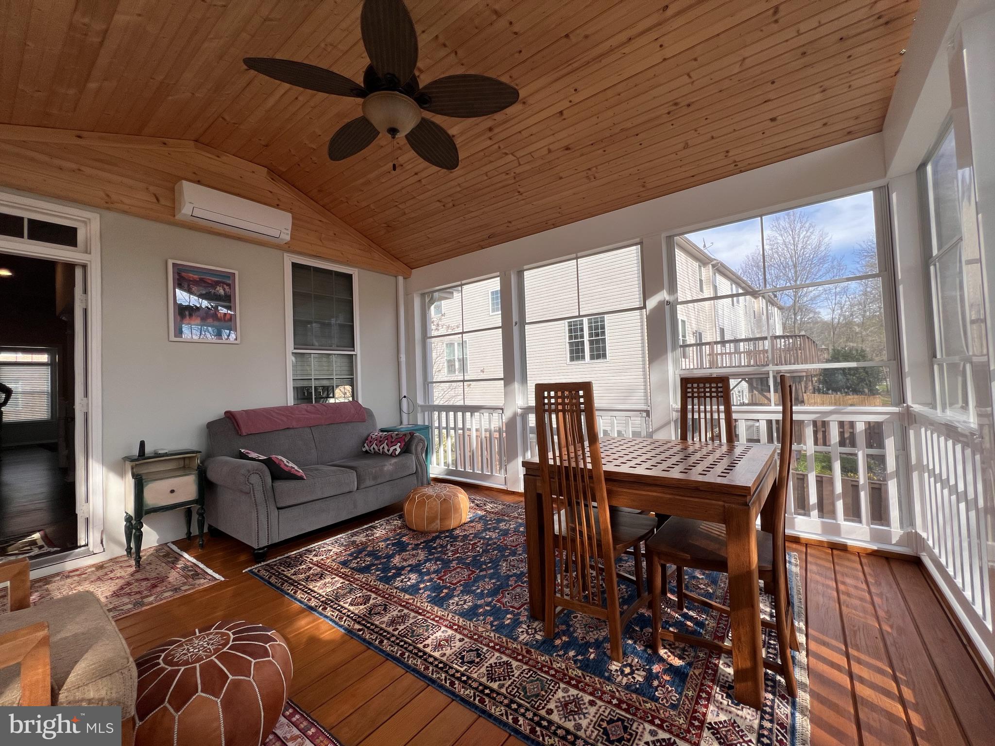 CASCADES - Residential Lease