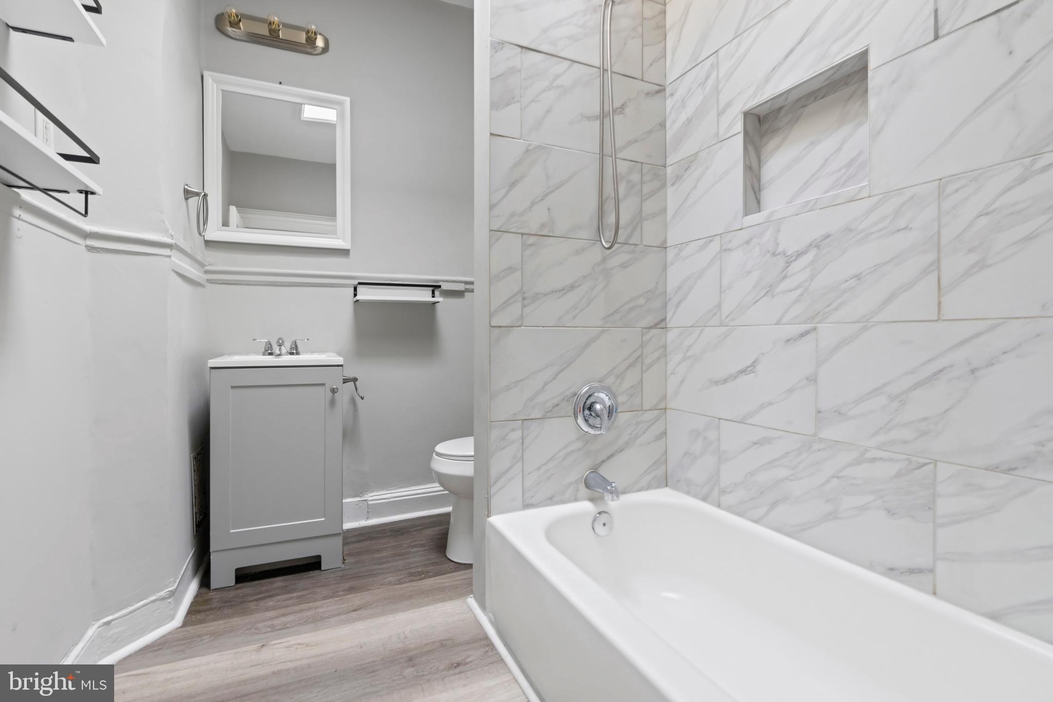 MCELDERRY PARK - Residential Lease