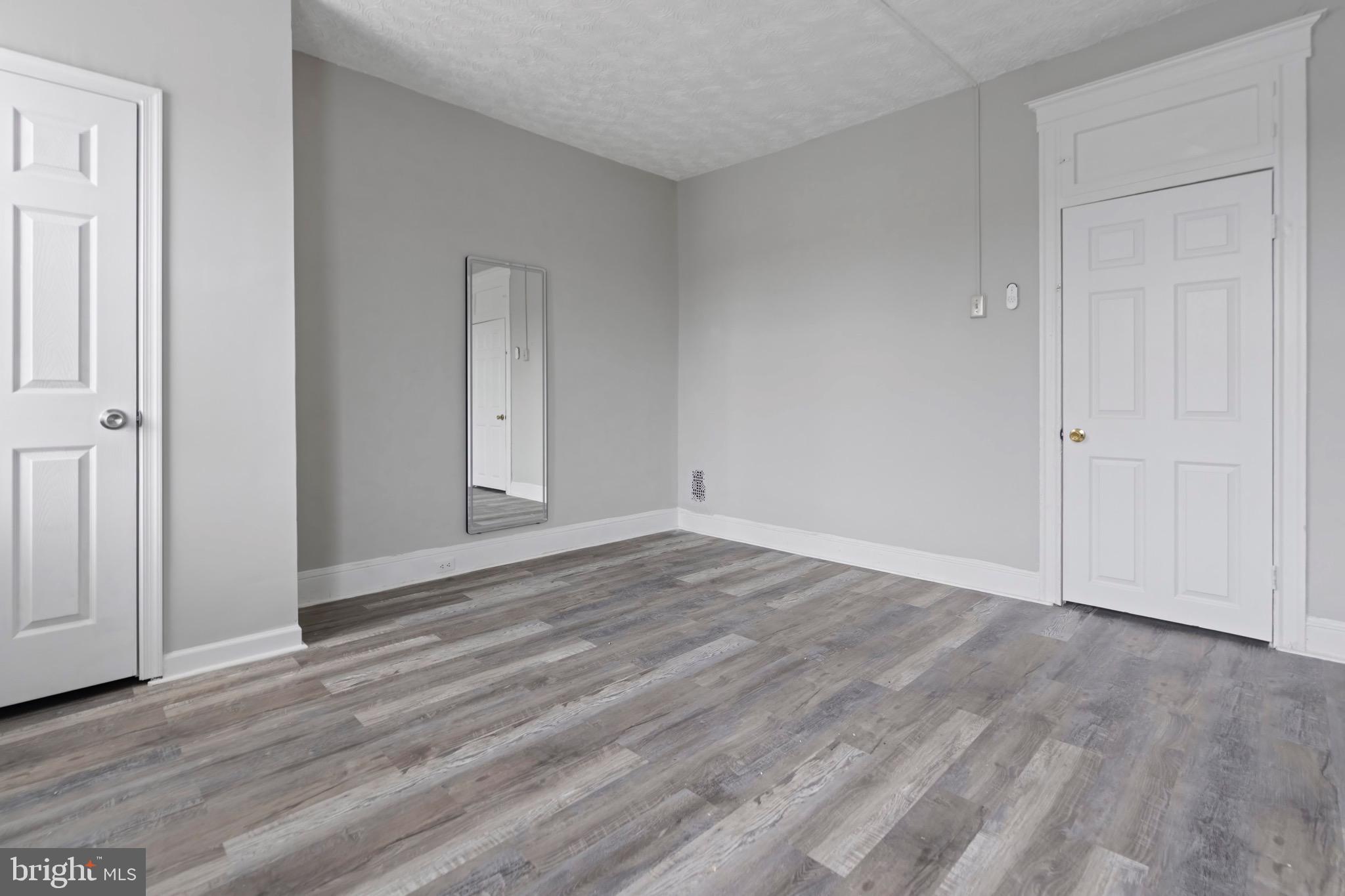 MCELDERRY PARK - Residential Lease