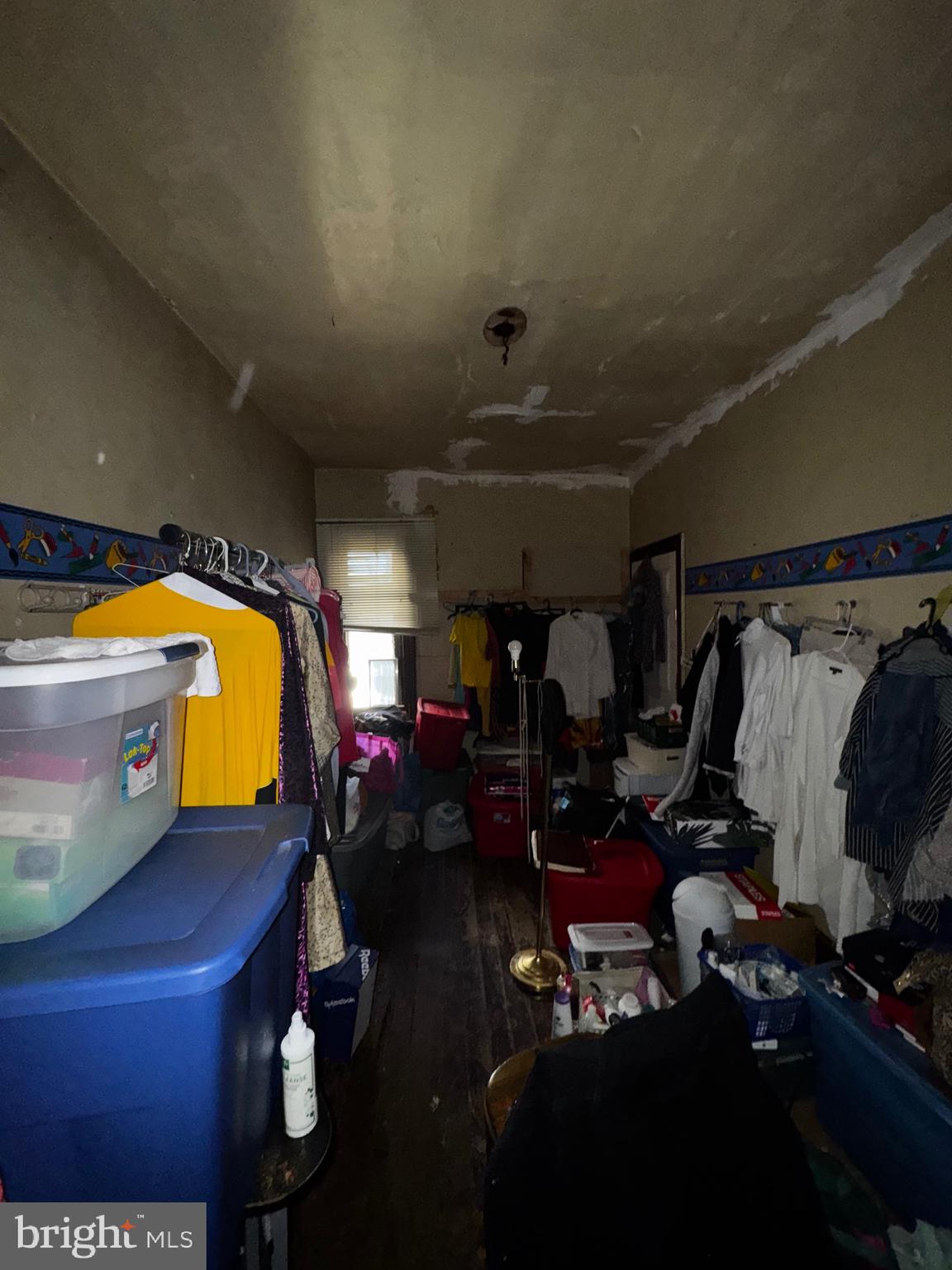 PHILADELPHIA (WEST) - Residential