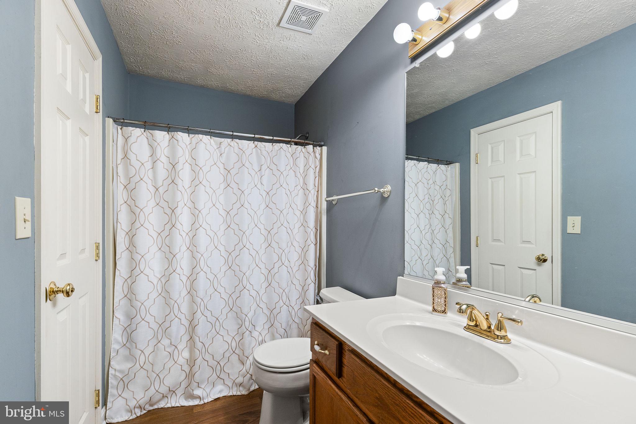 FALCON RIDGE - Residential